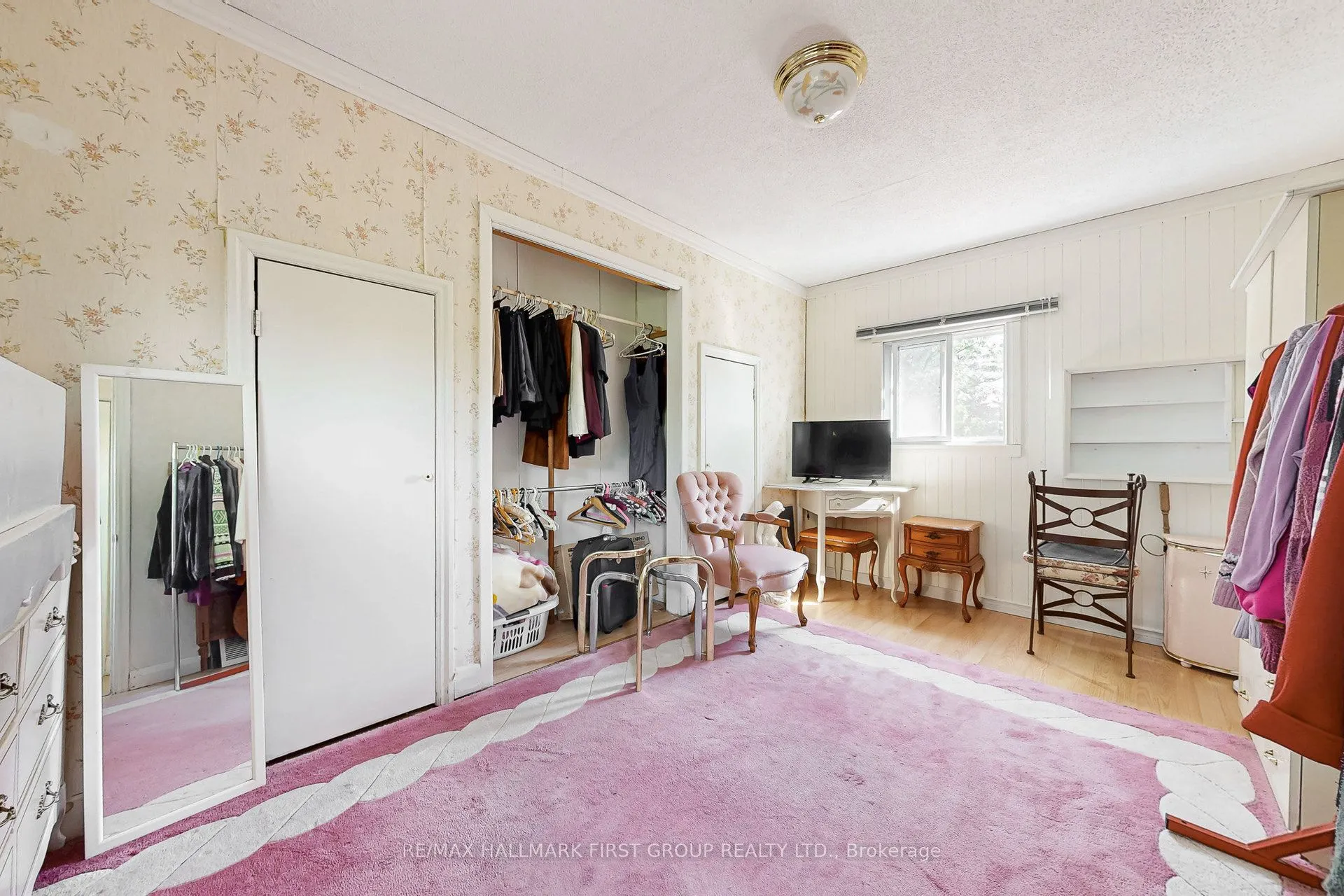 1433 Finch Avenue