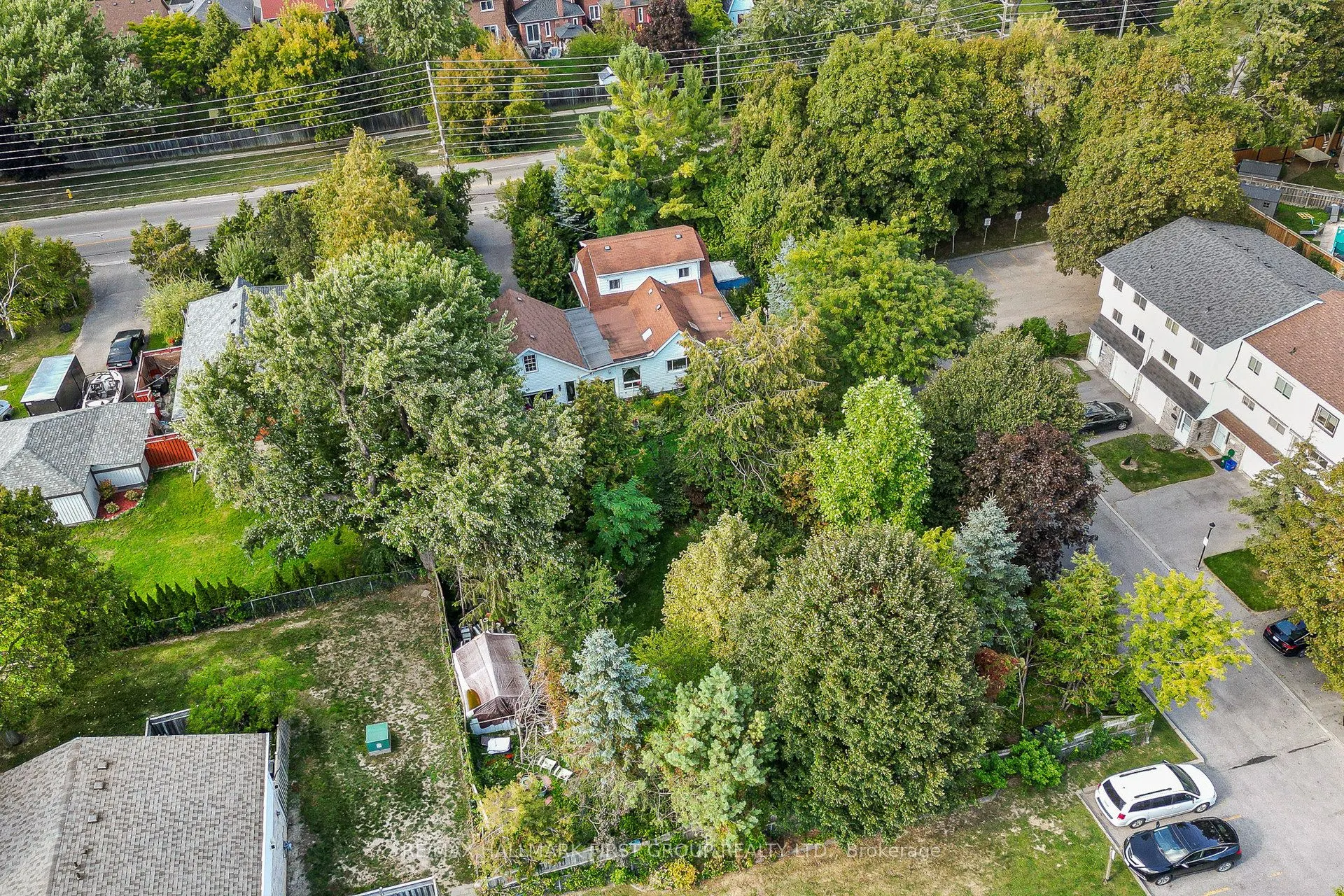 1433 Finch Avenue
