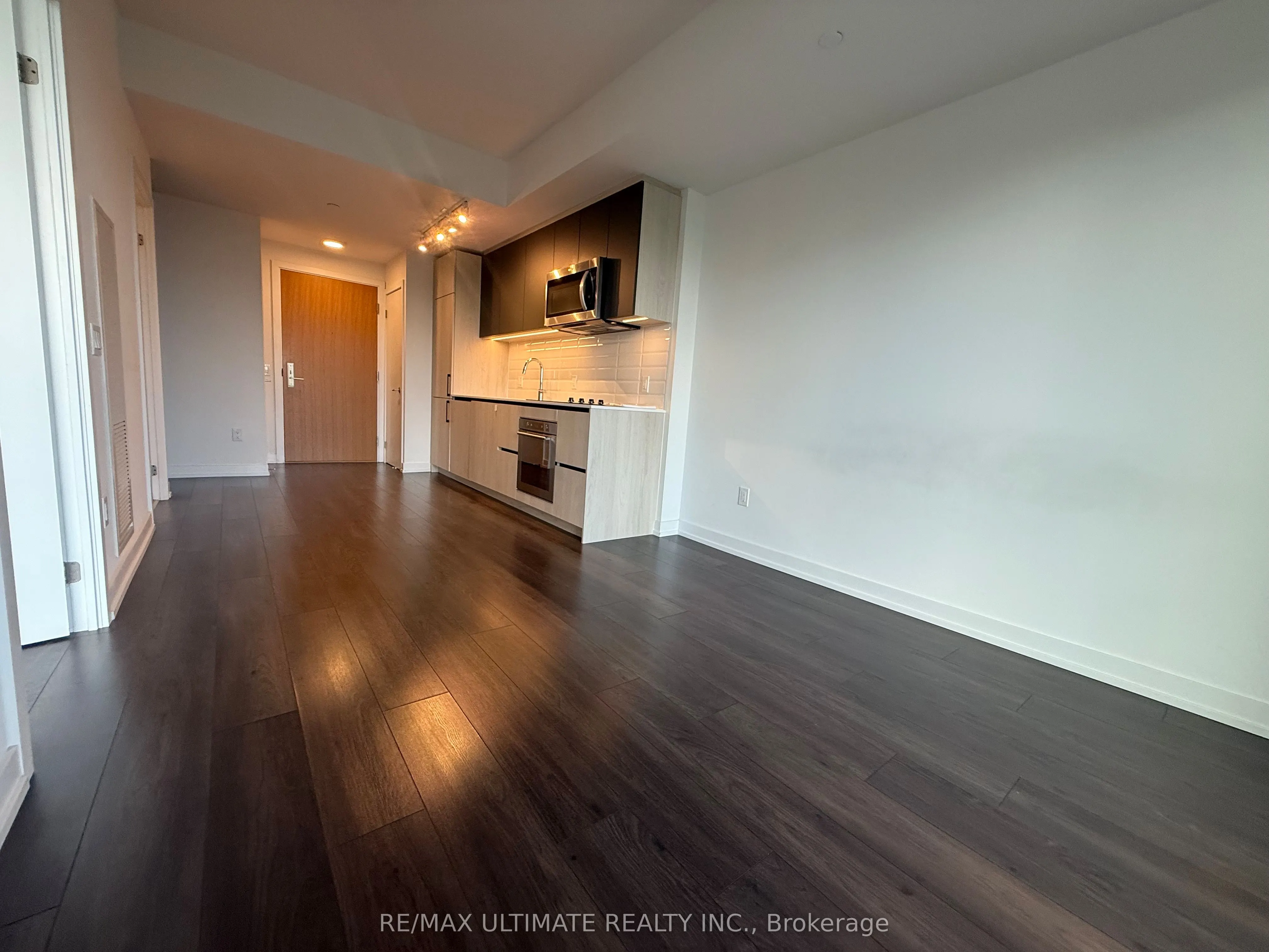 150 logan Avenue, #605