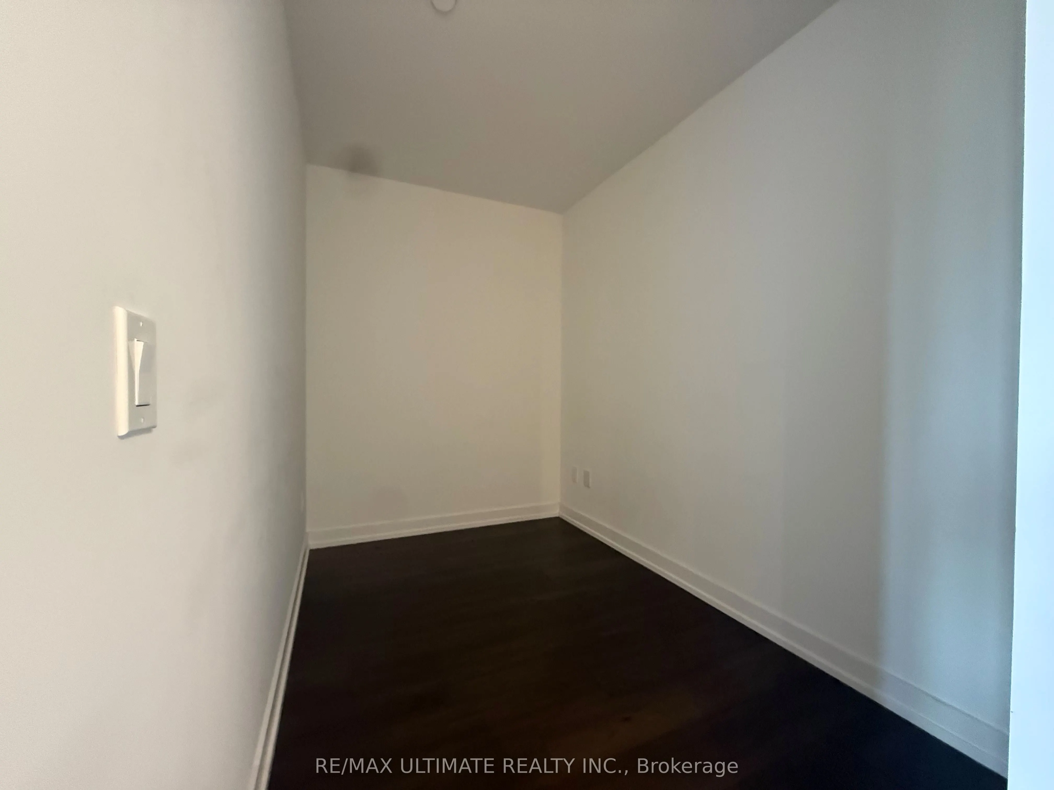 150 logan Avenue, #605