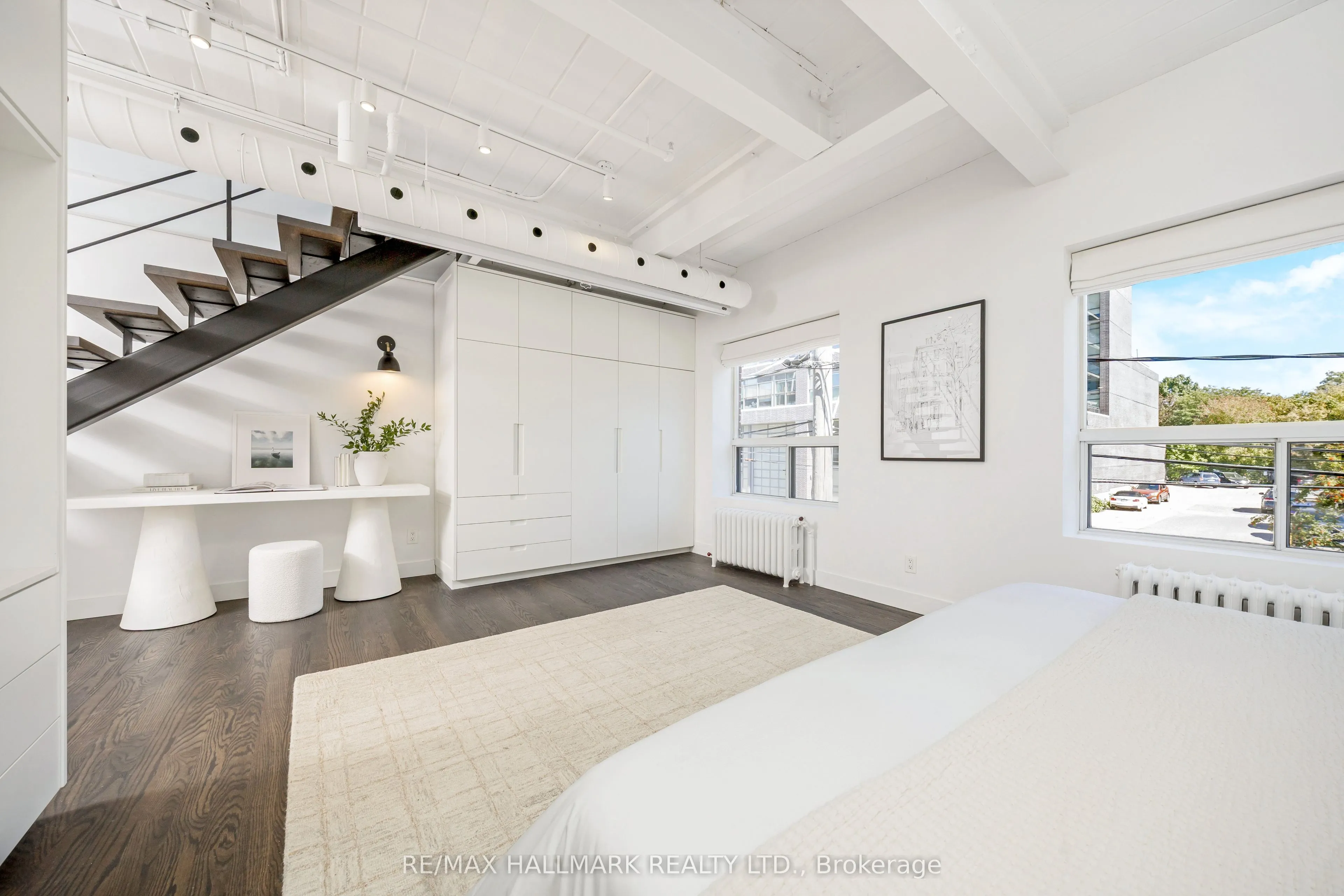 326 Carlaw Avenue, #102