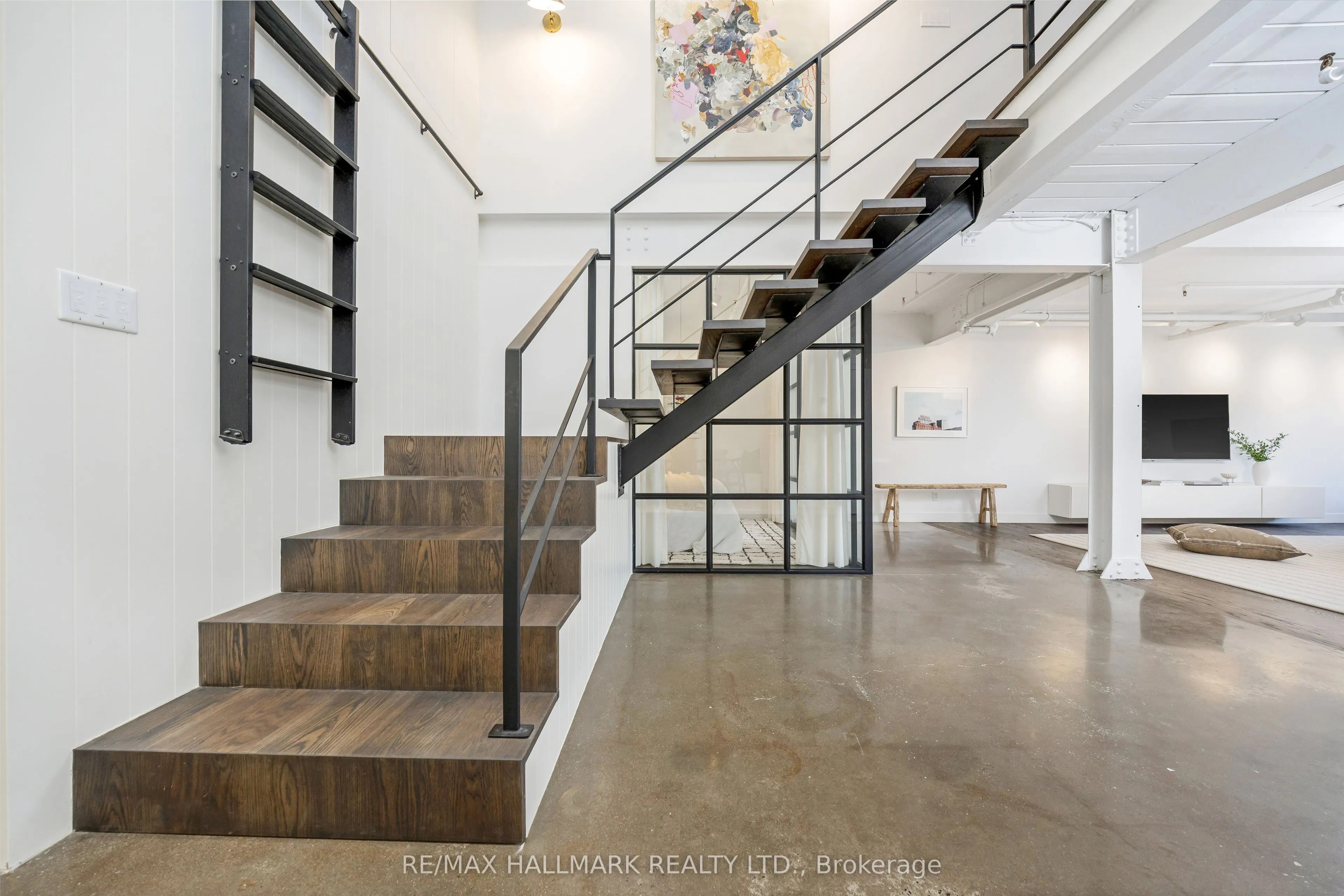 326 Carlaw Avenue, #102