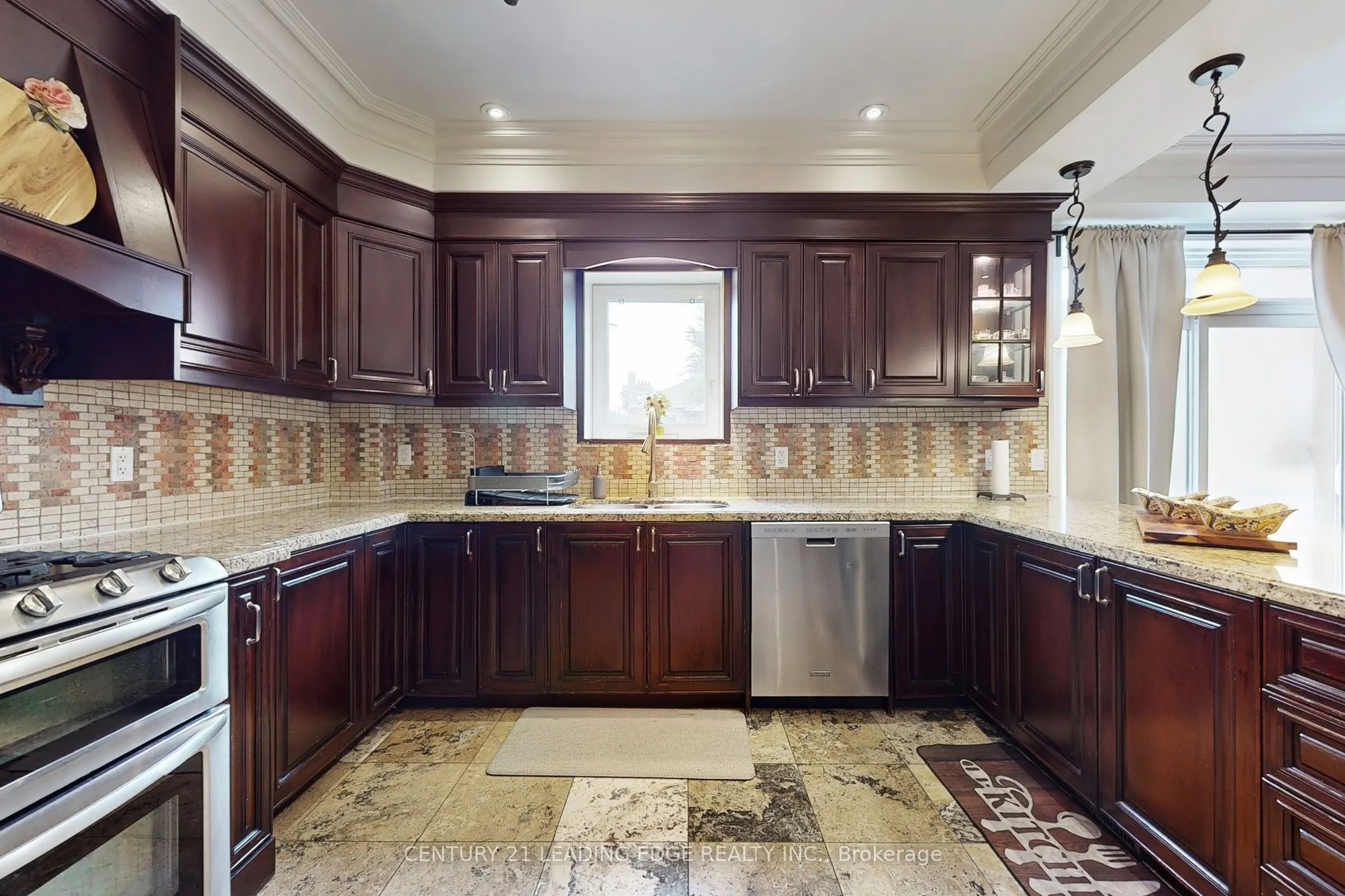 11 Bellvare Crescent