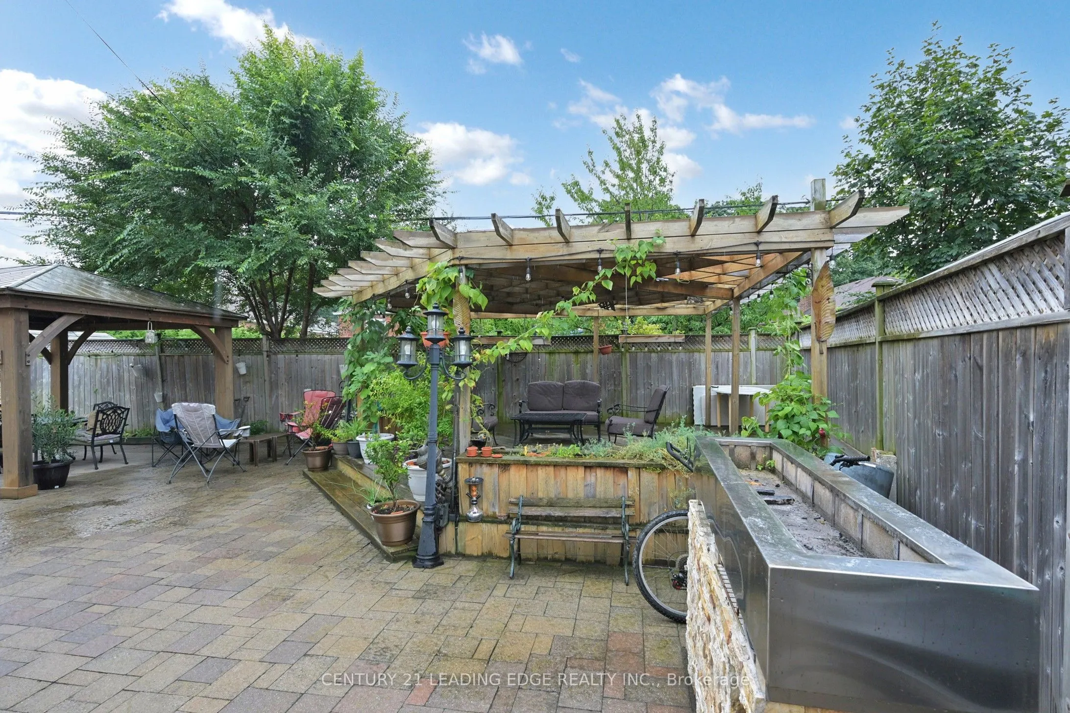 11 Bellvare Crescent