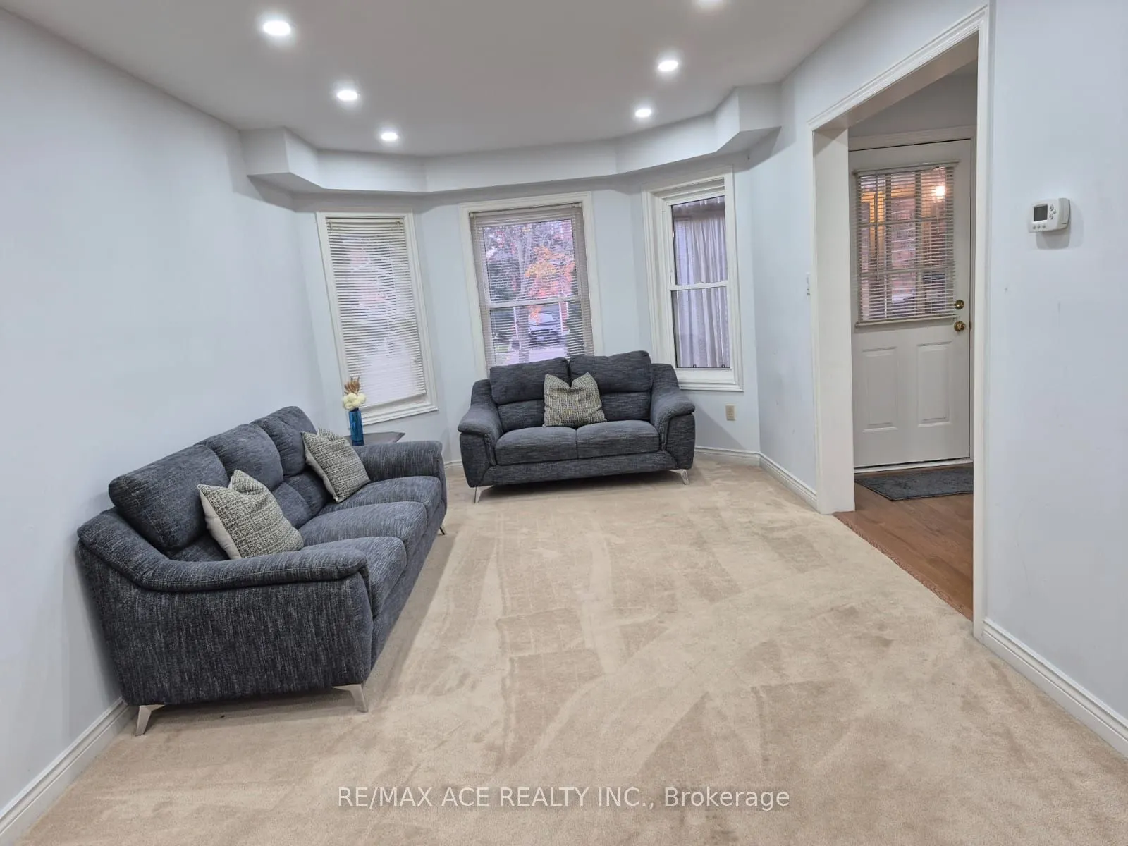 3 Springsyde Street, #Main