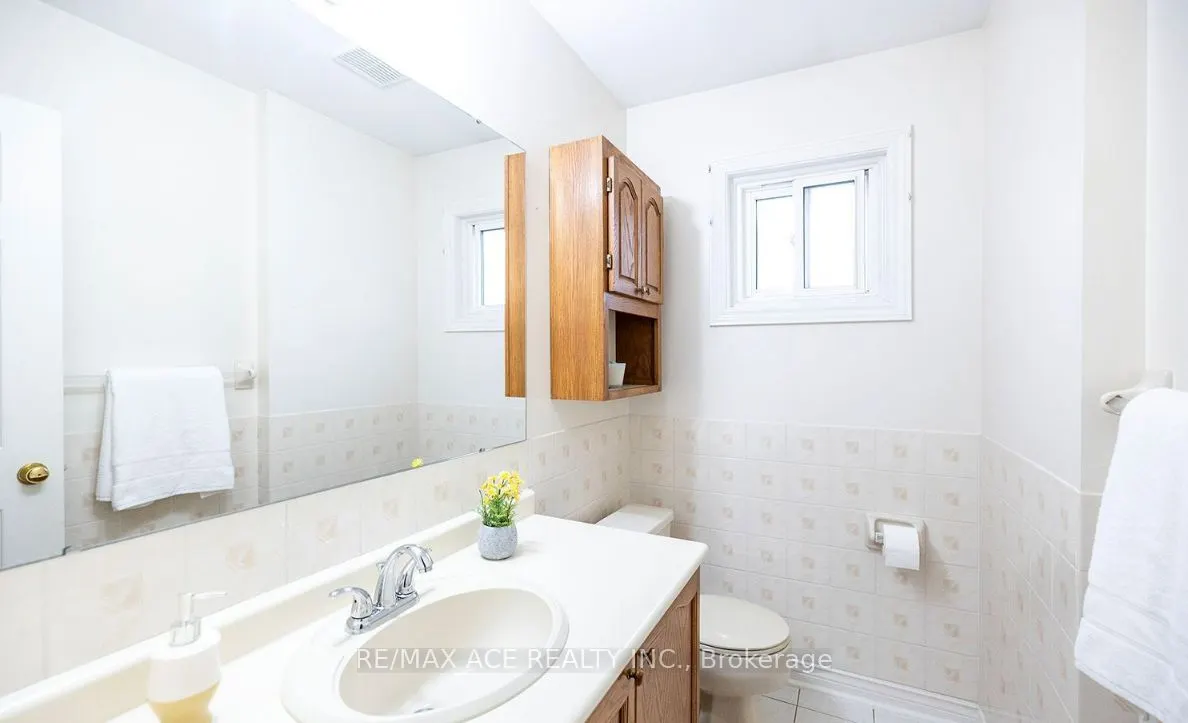 3 Springsyde Street, #Main