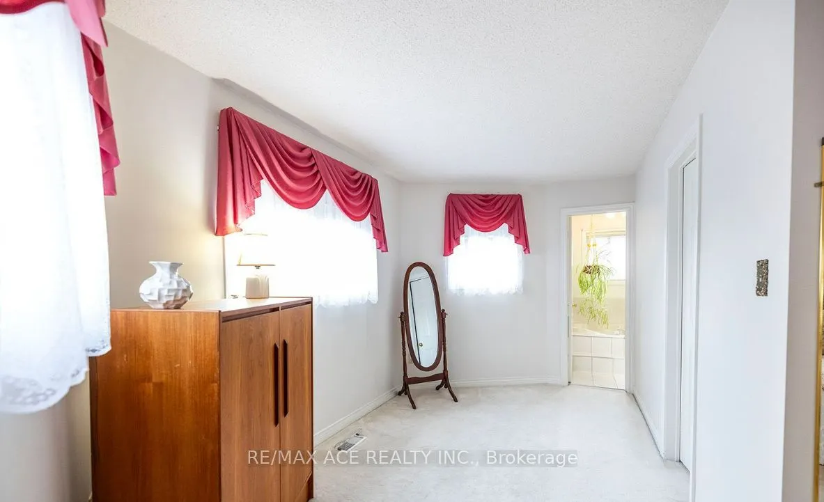 3 Springsyde Street, #Main