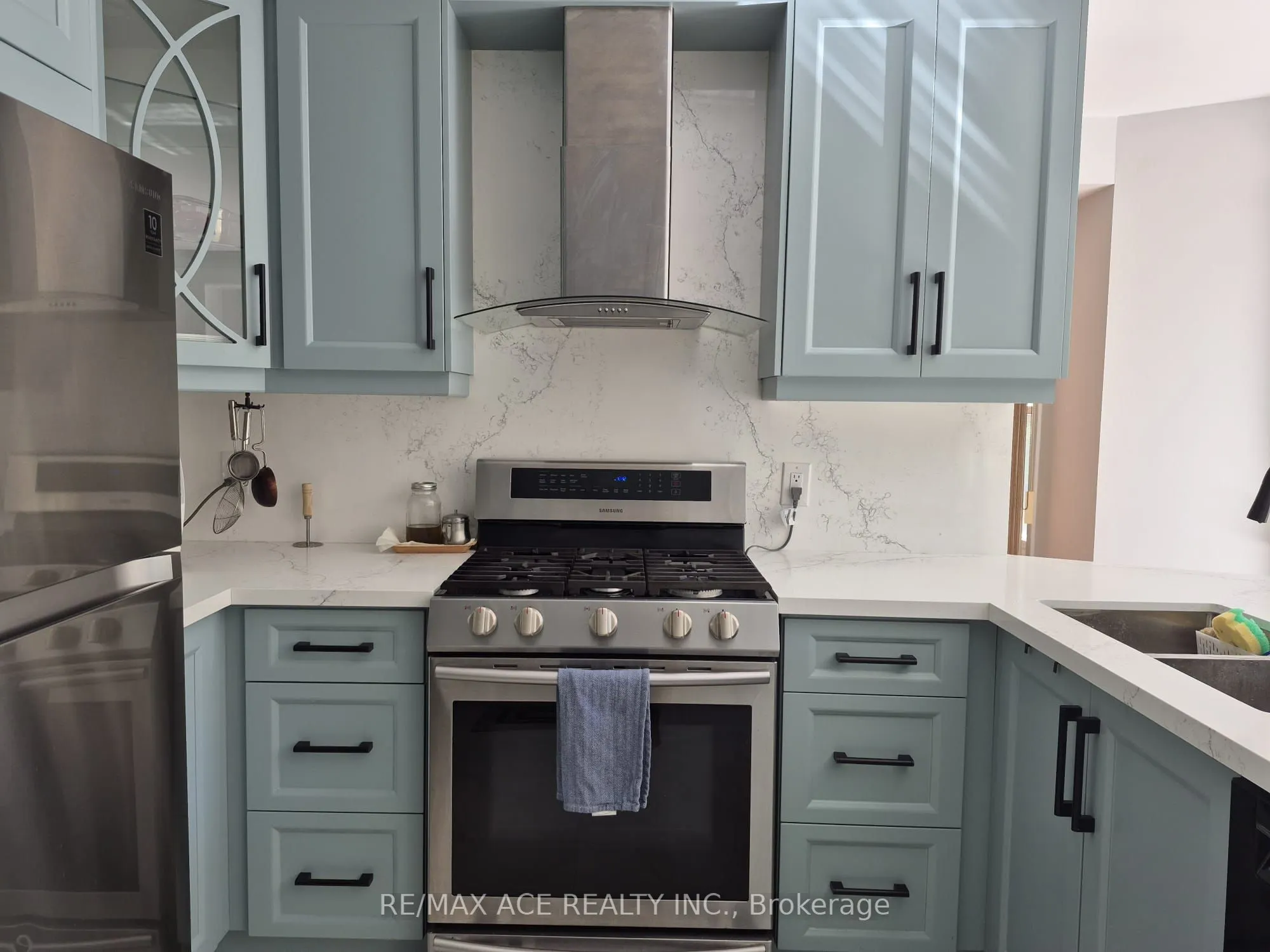 3 Springsyde Street, #Main