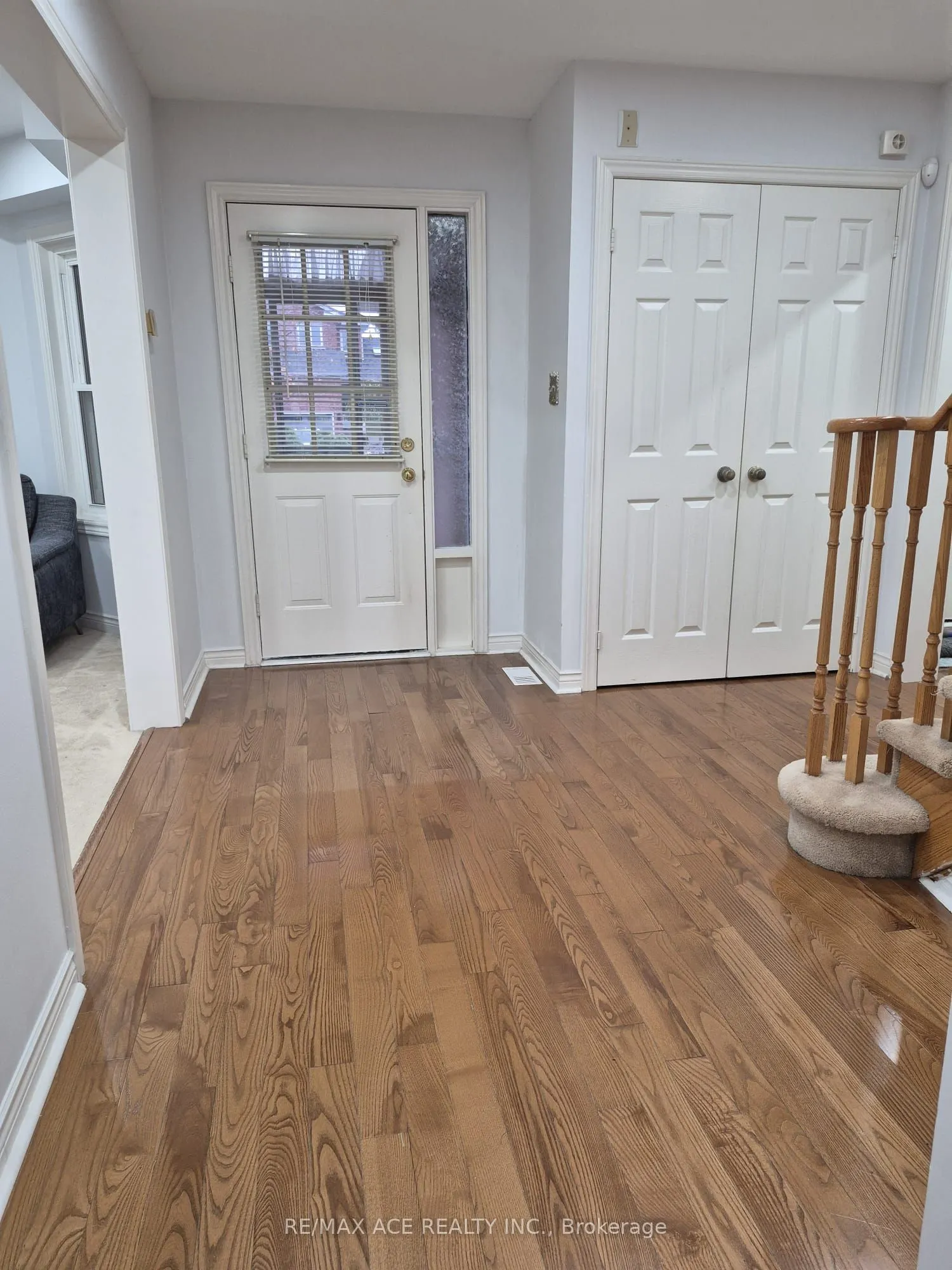 3 Springsyde Street, #Main