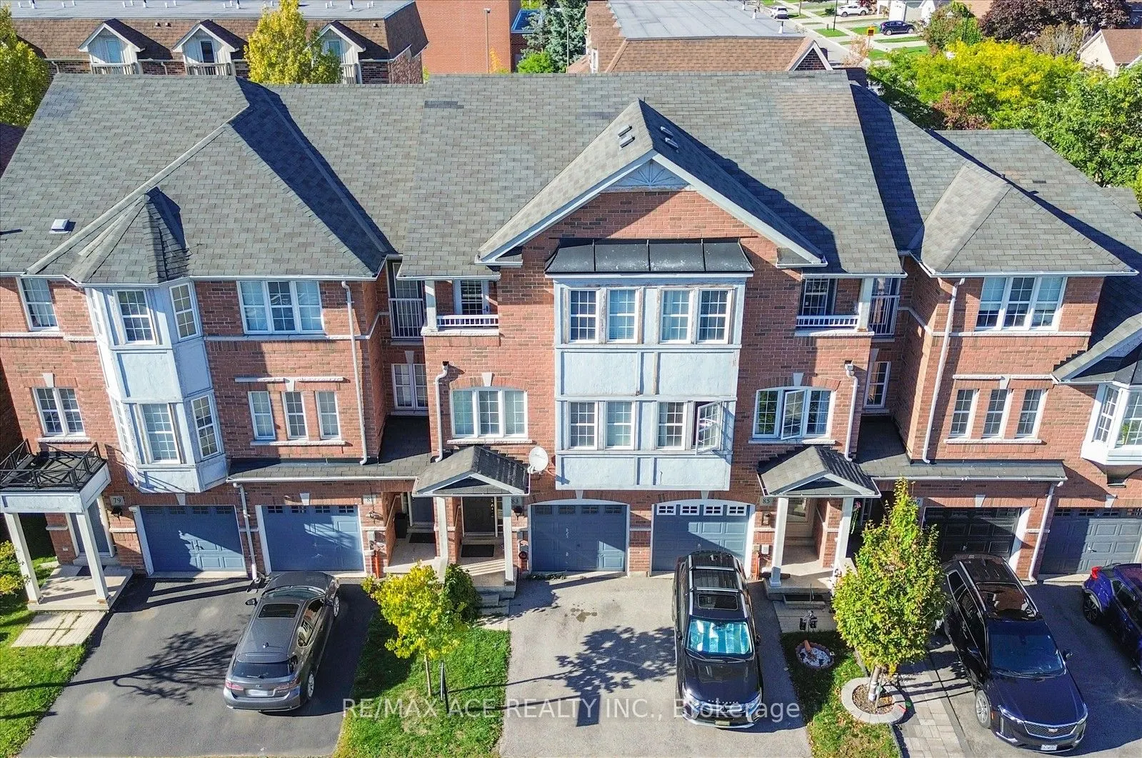 83 Huxtable Lane