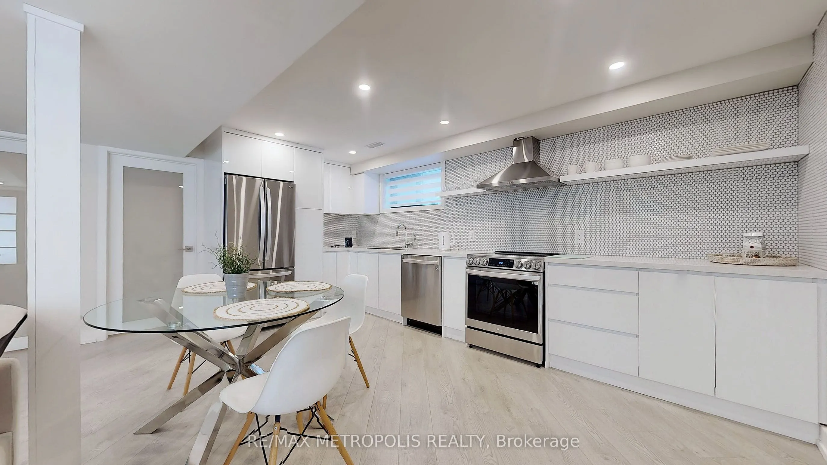 640 Lansdowne Drive, #Lower