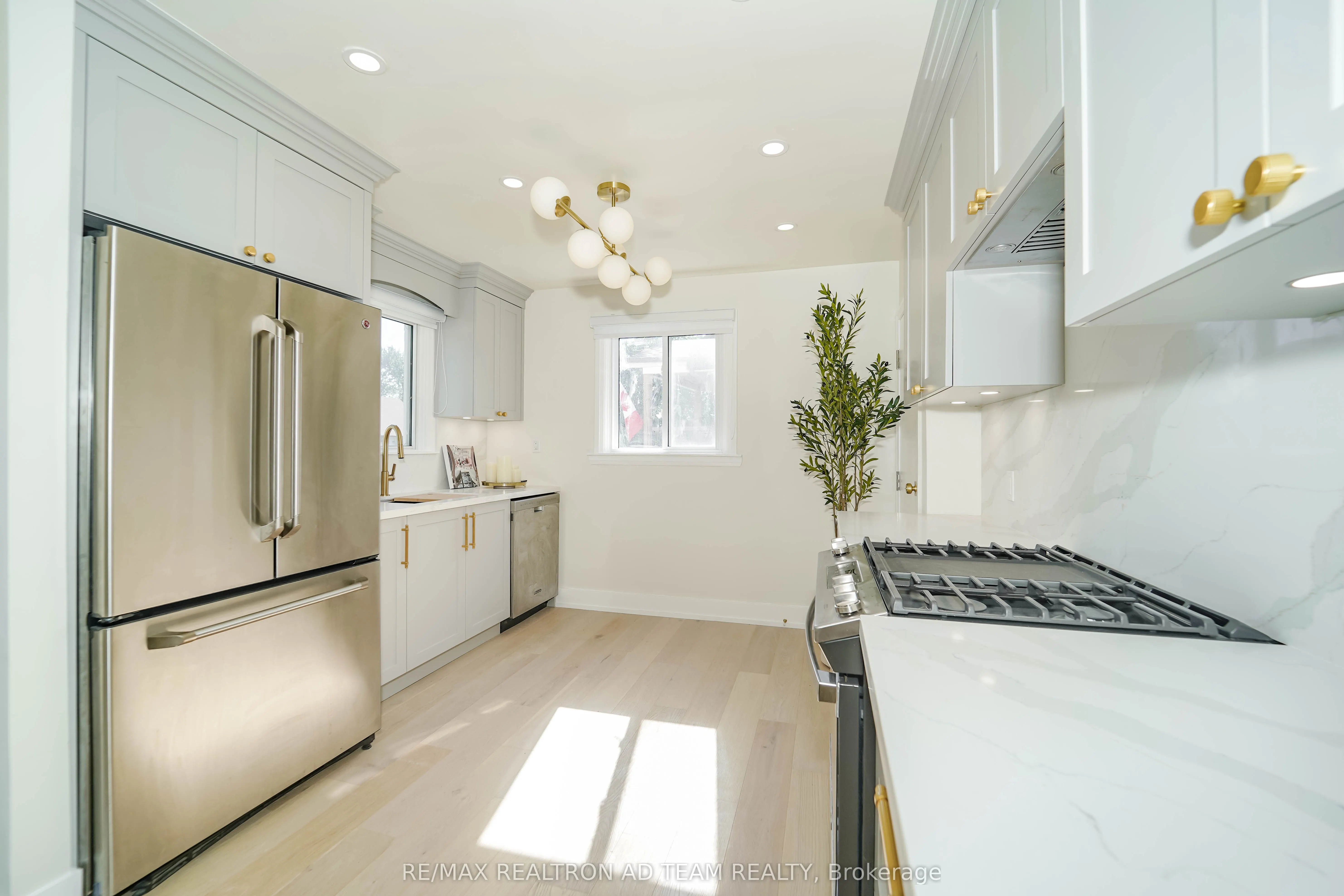 82 Admiral Road