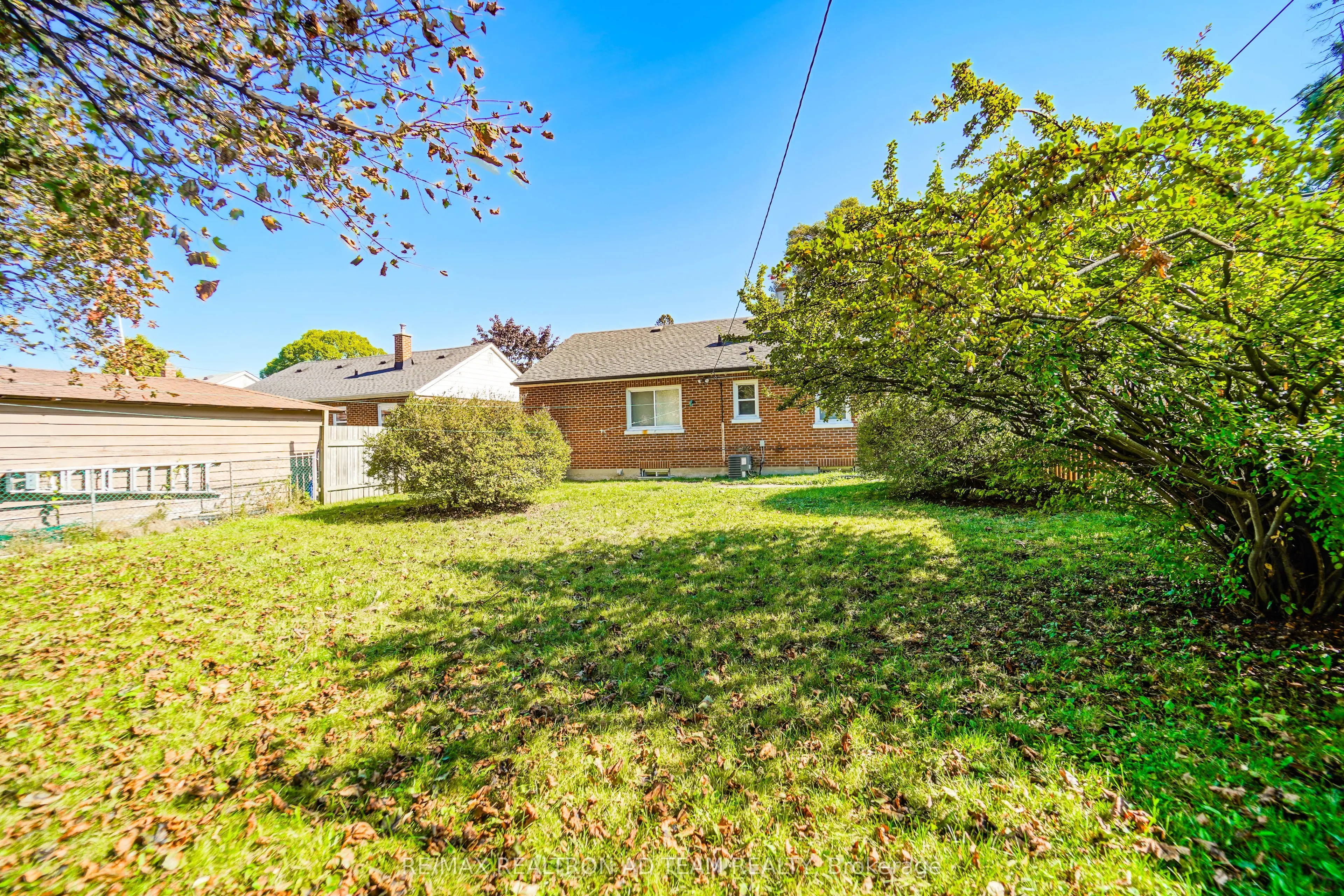 82 Admiral Road