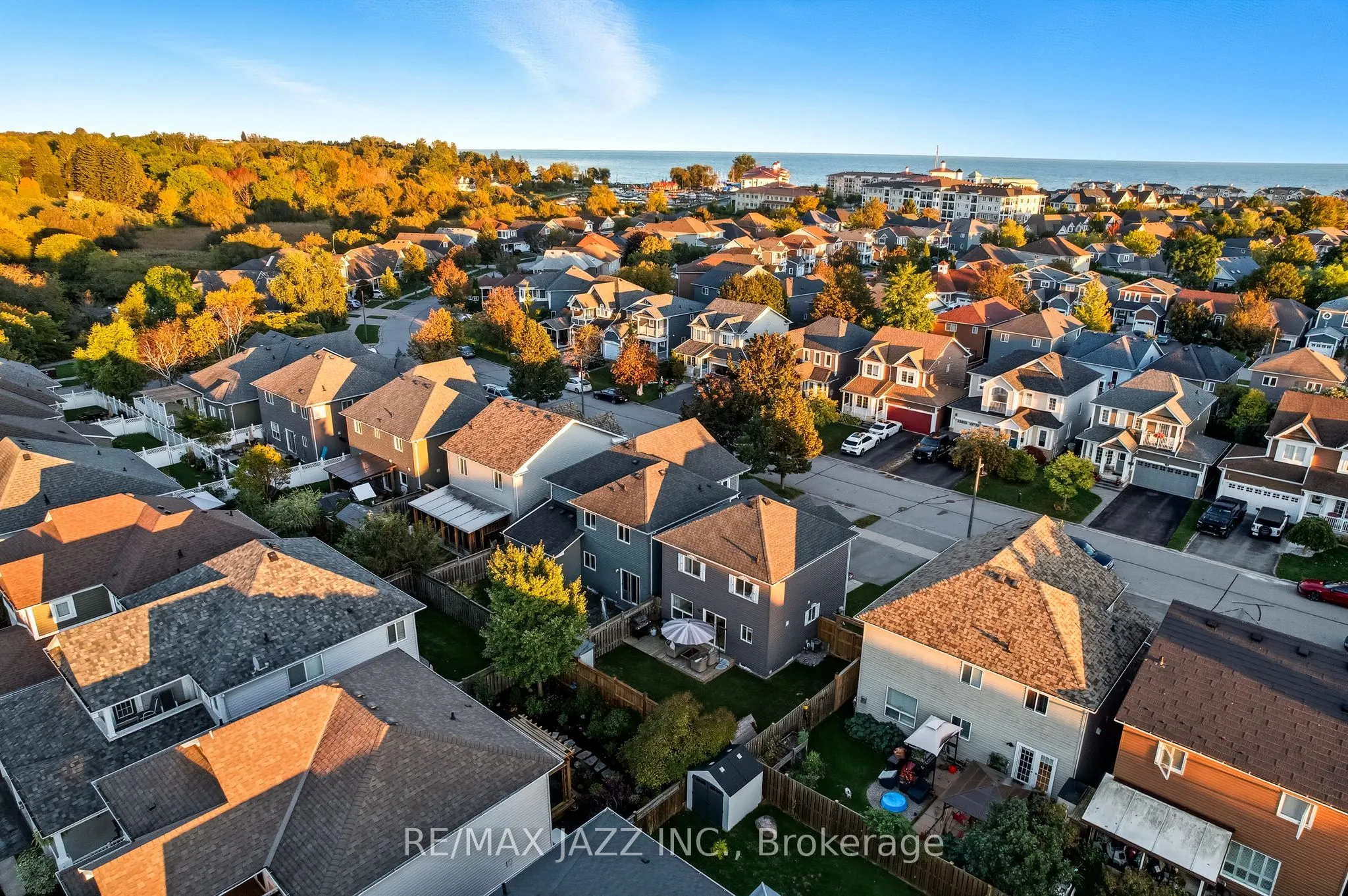 16 Carveth Crescent