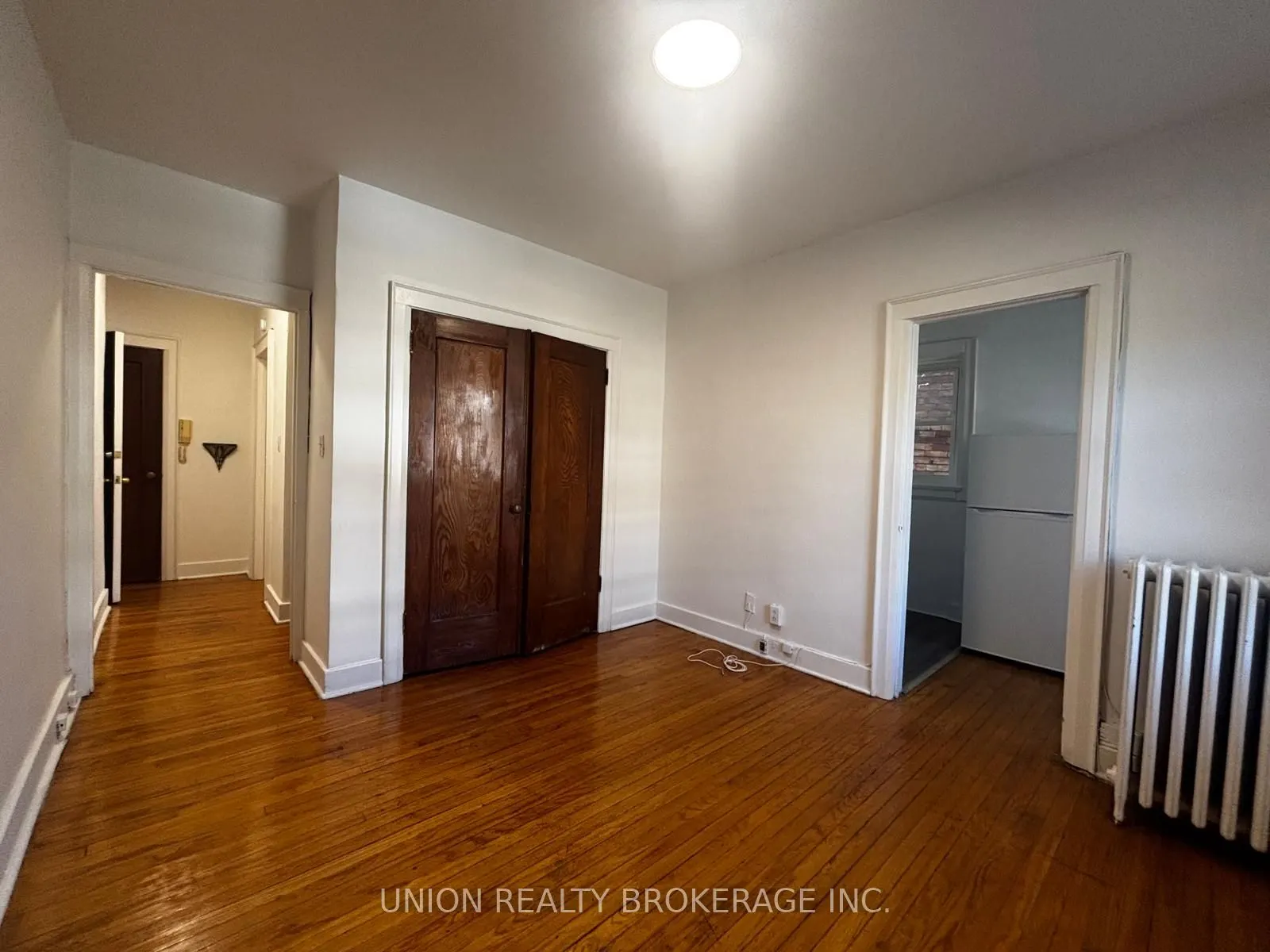 2405 Queen Street E, #202