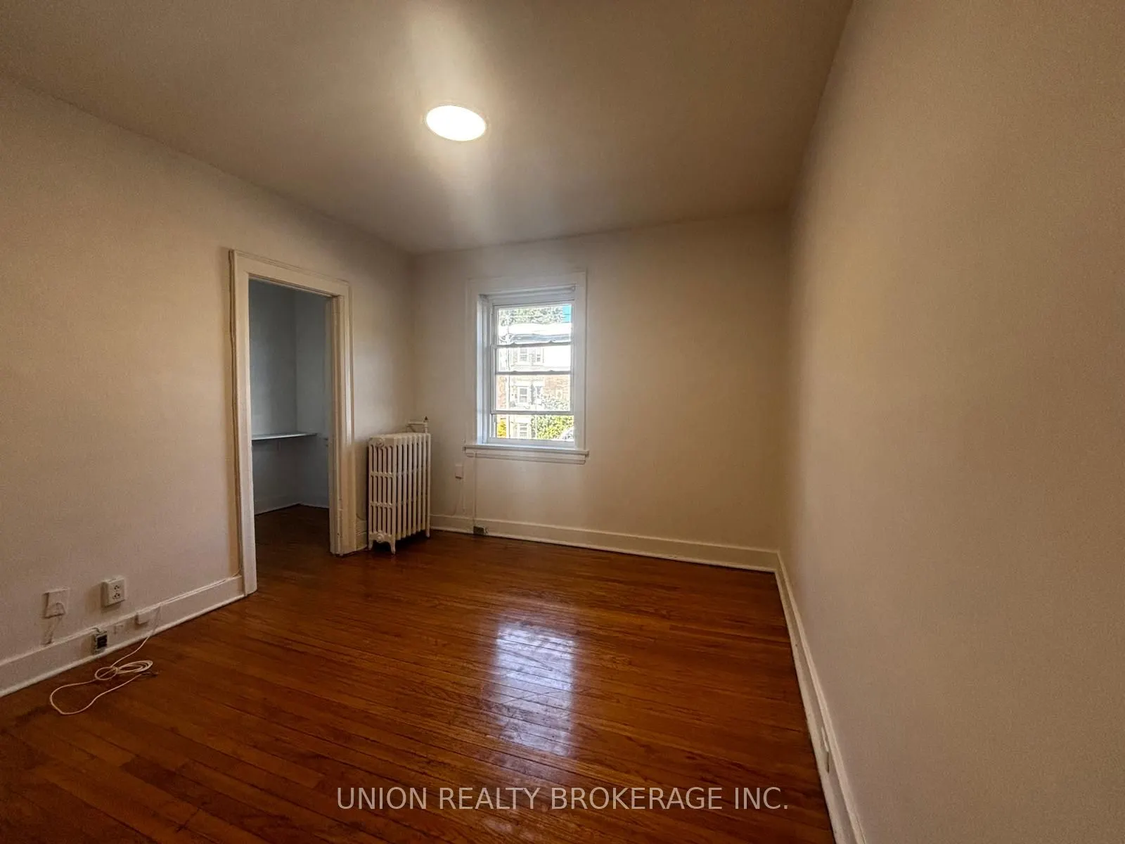 2405 Queen Street E, #202