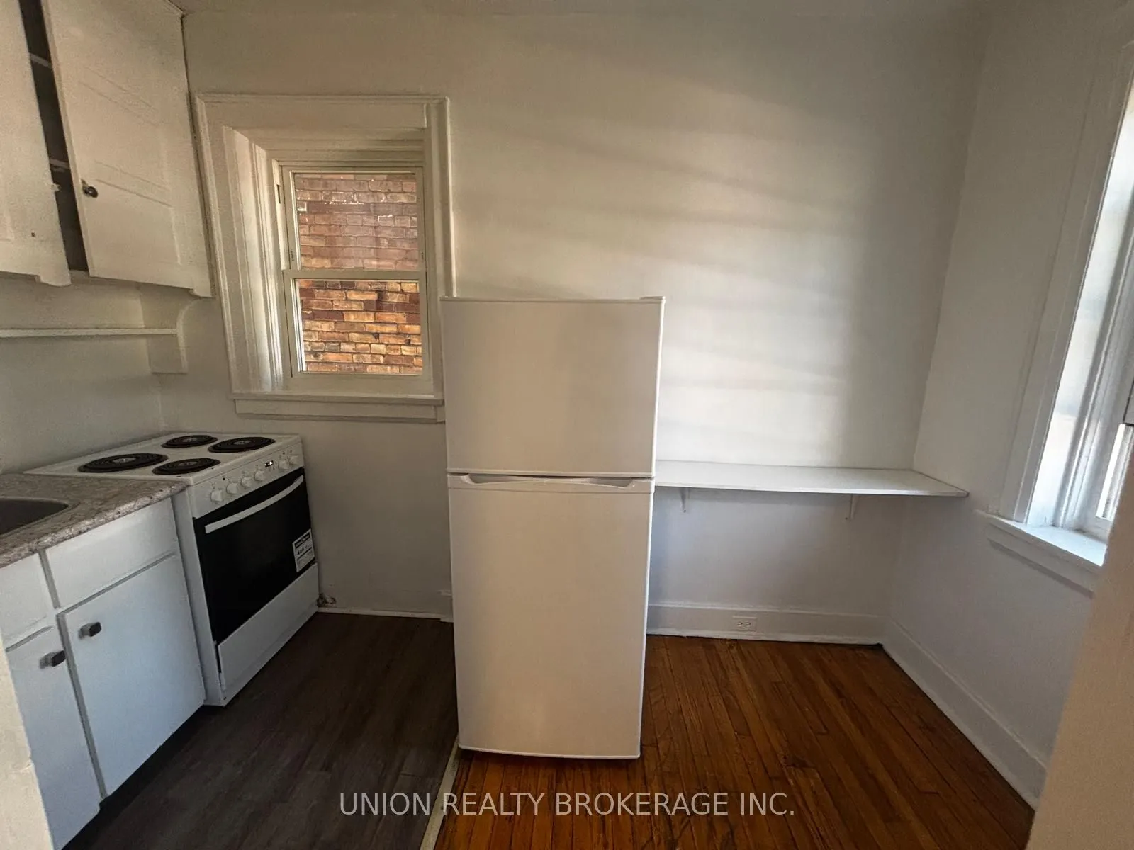 2405 Queen Street E, #202