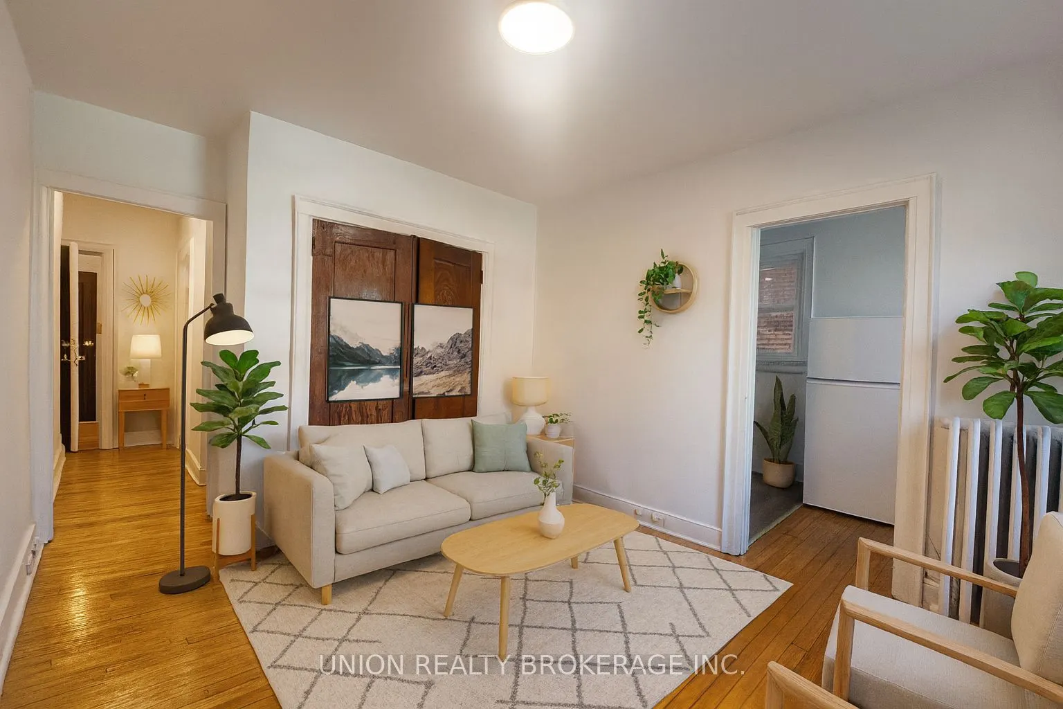 2405 Queen Street E, #202