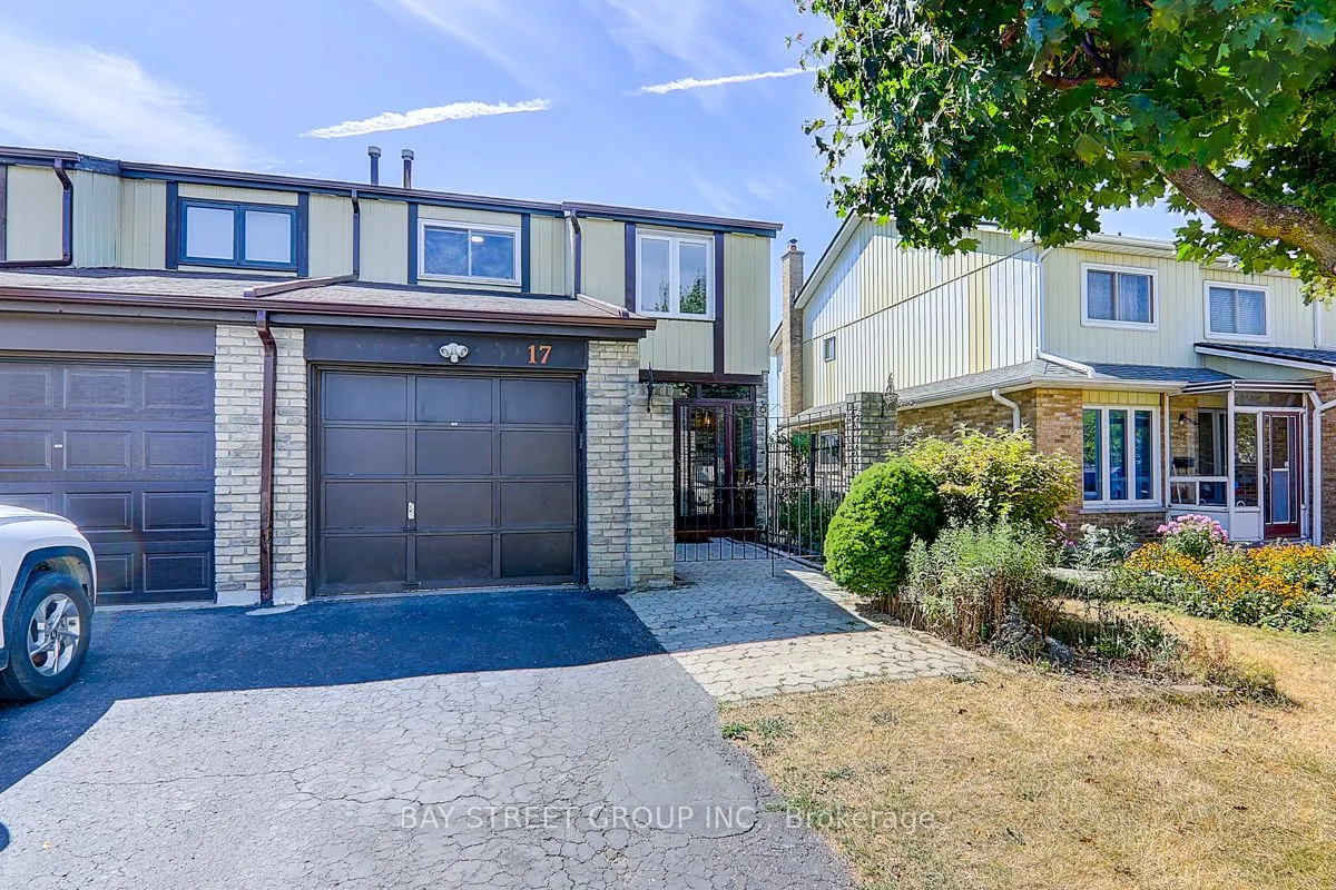 17 Newdawn Crescent