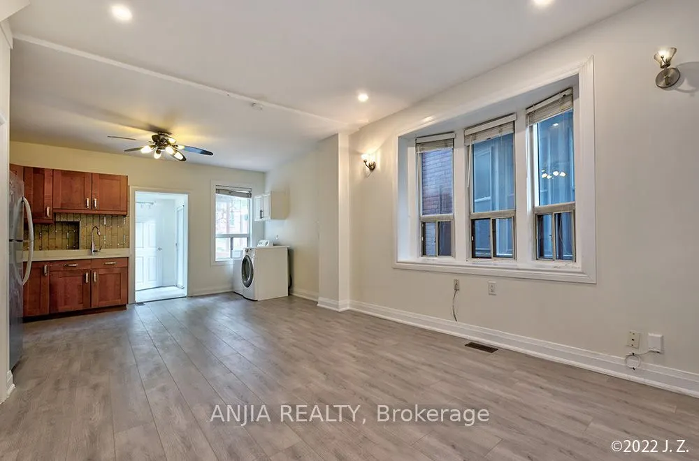 21 Wroxeter Avenue, #Upper