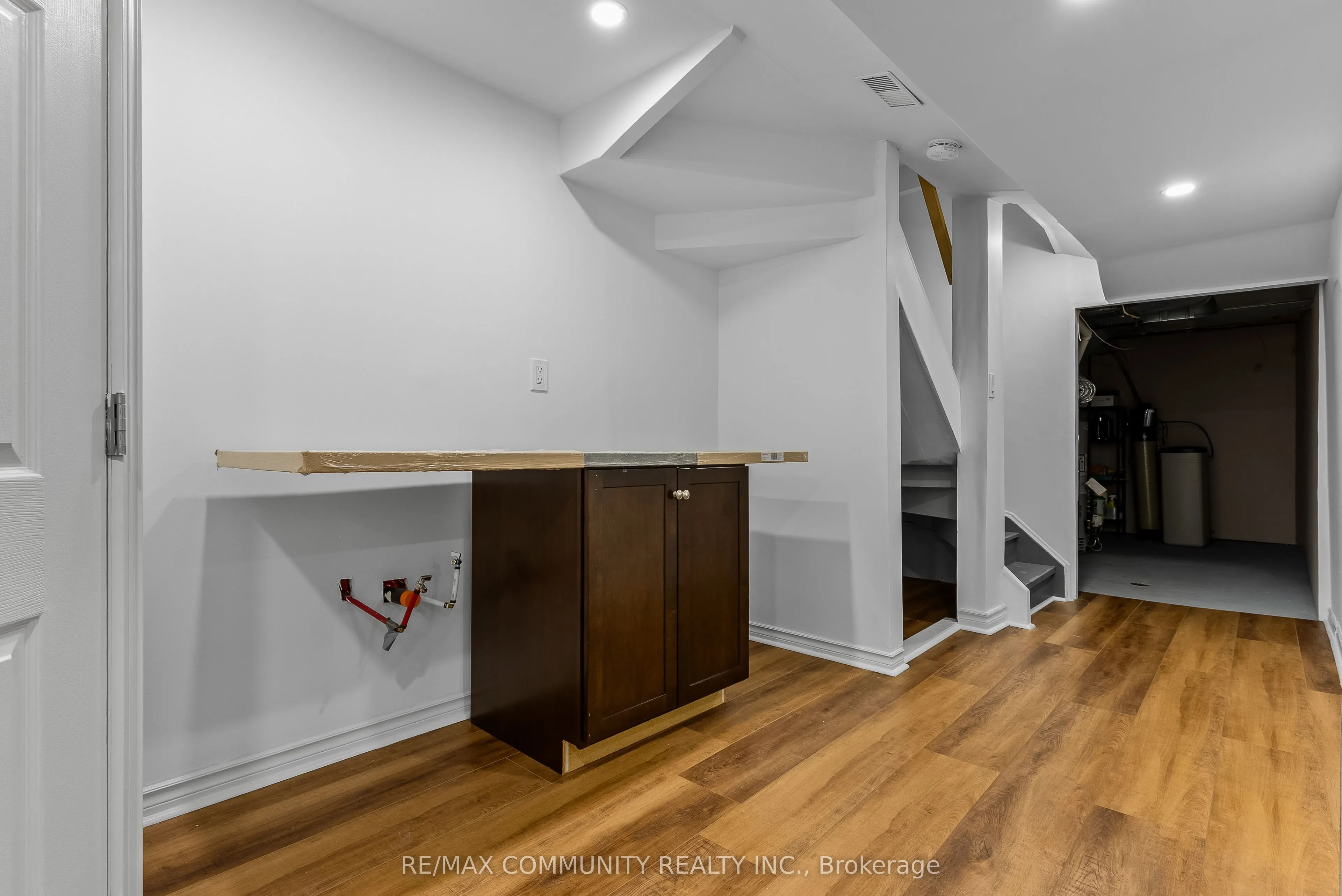 28 Beer Crescent