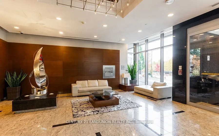 151 Village Green Square, #1401