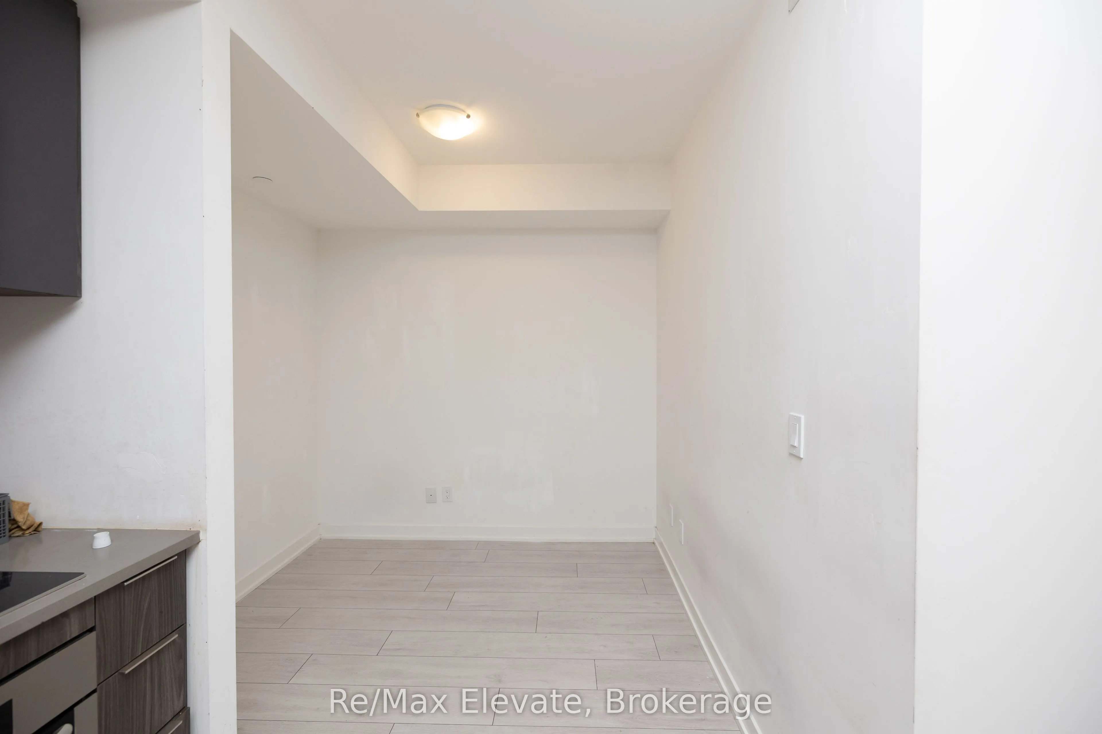 2033 Kennedy Road, #1068