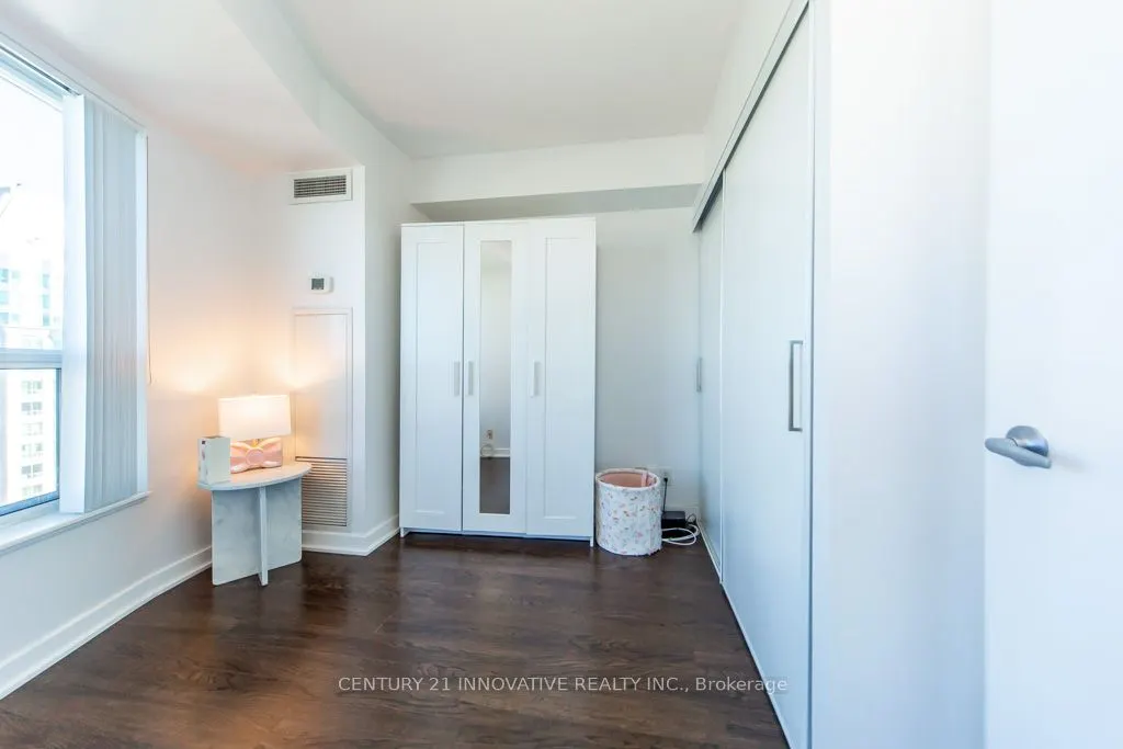 38 Lee Centre Drive, #2303