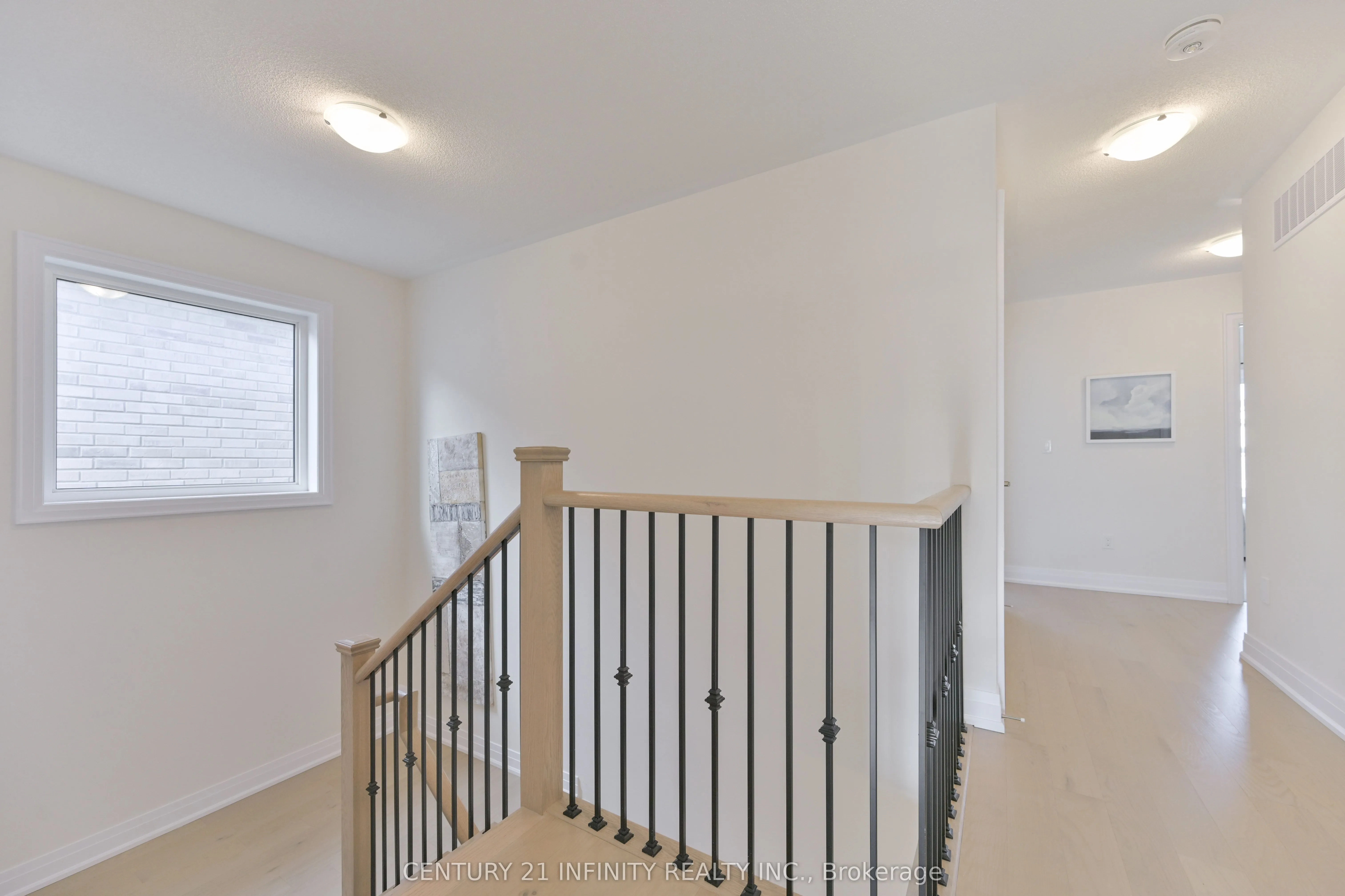 10 Hoad Street