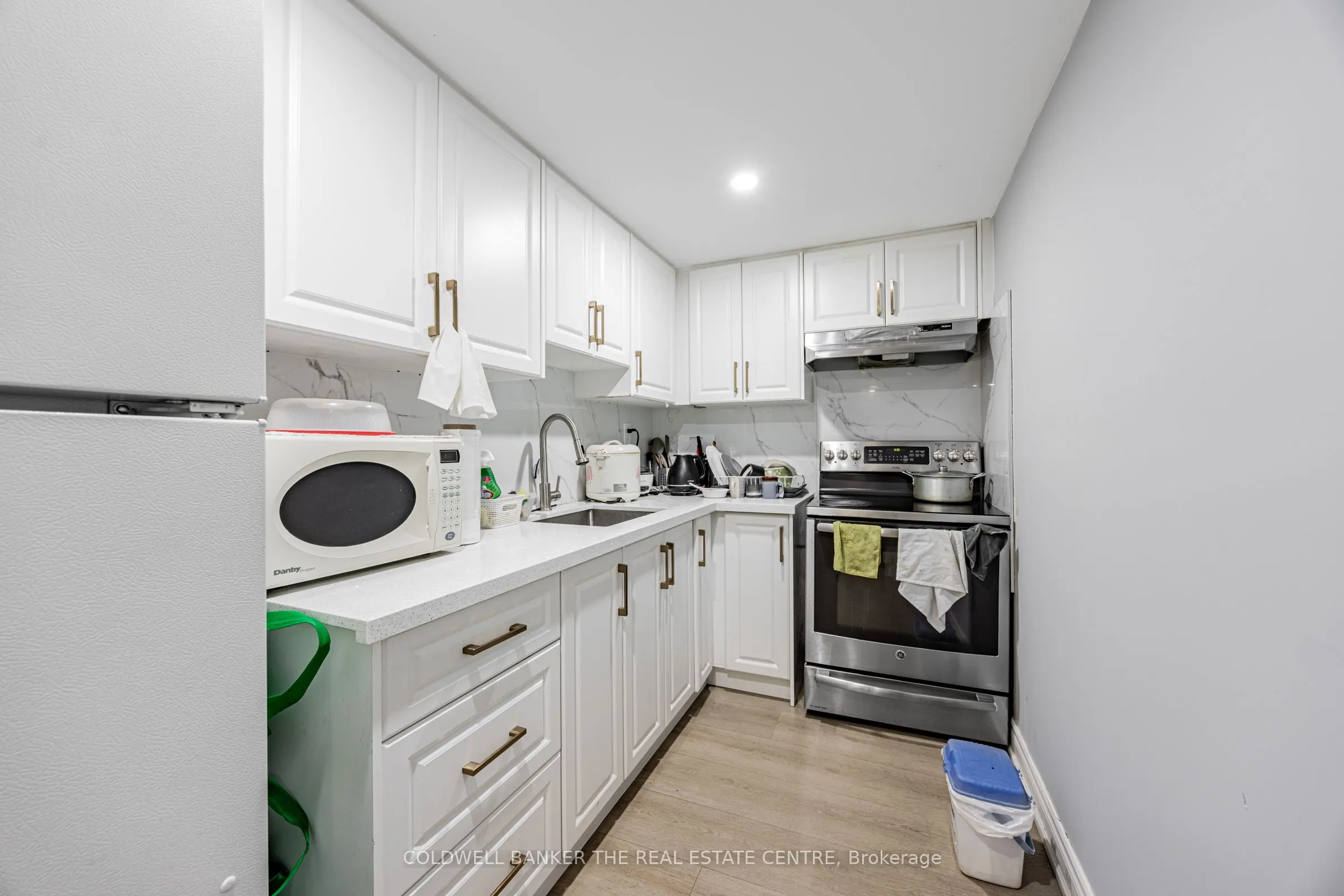 64 Winter Avenue