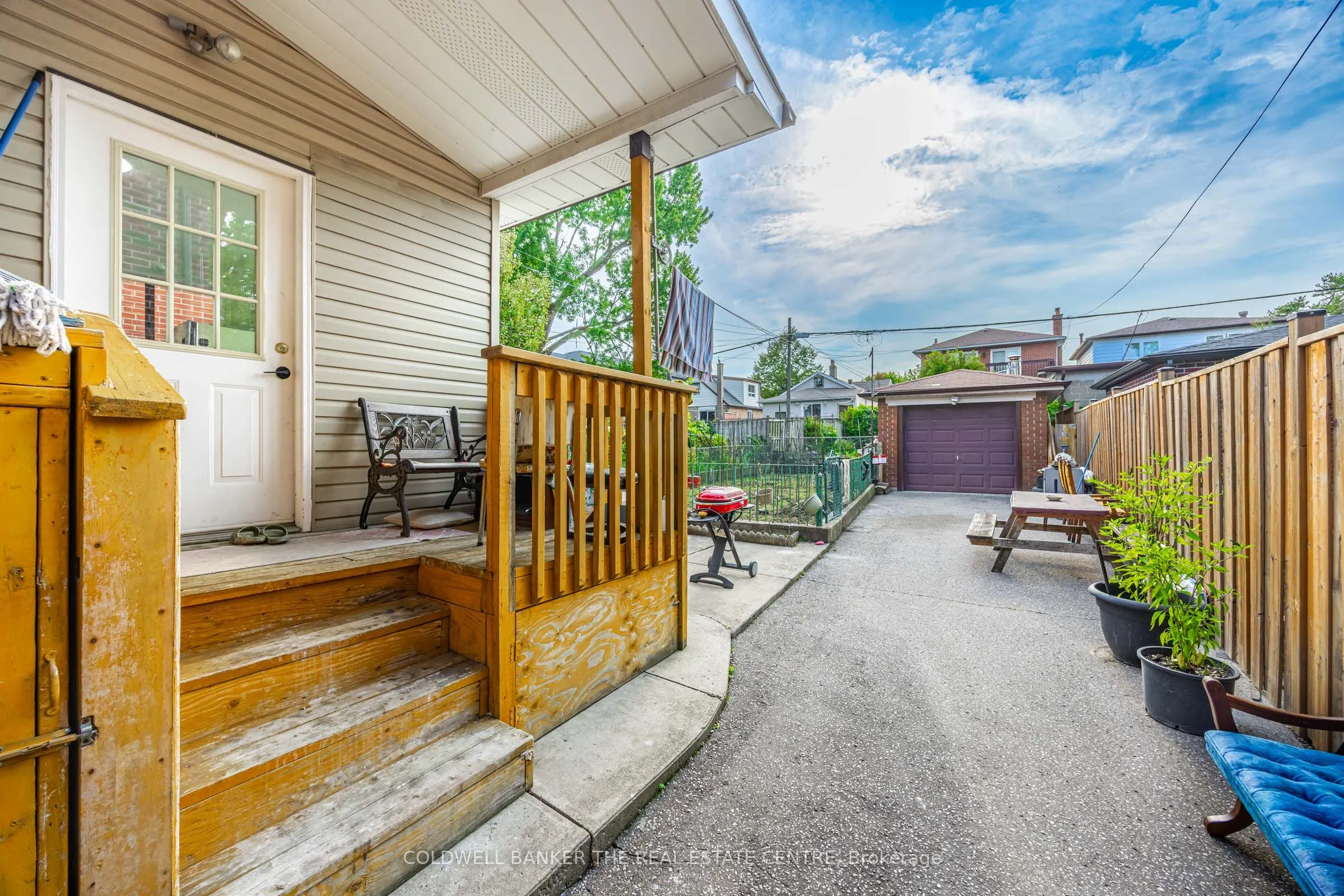 64 Winter Avenue