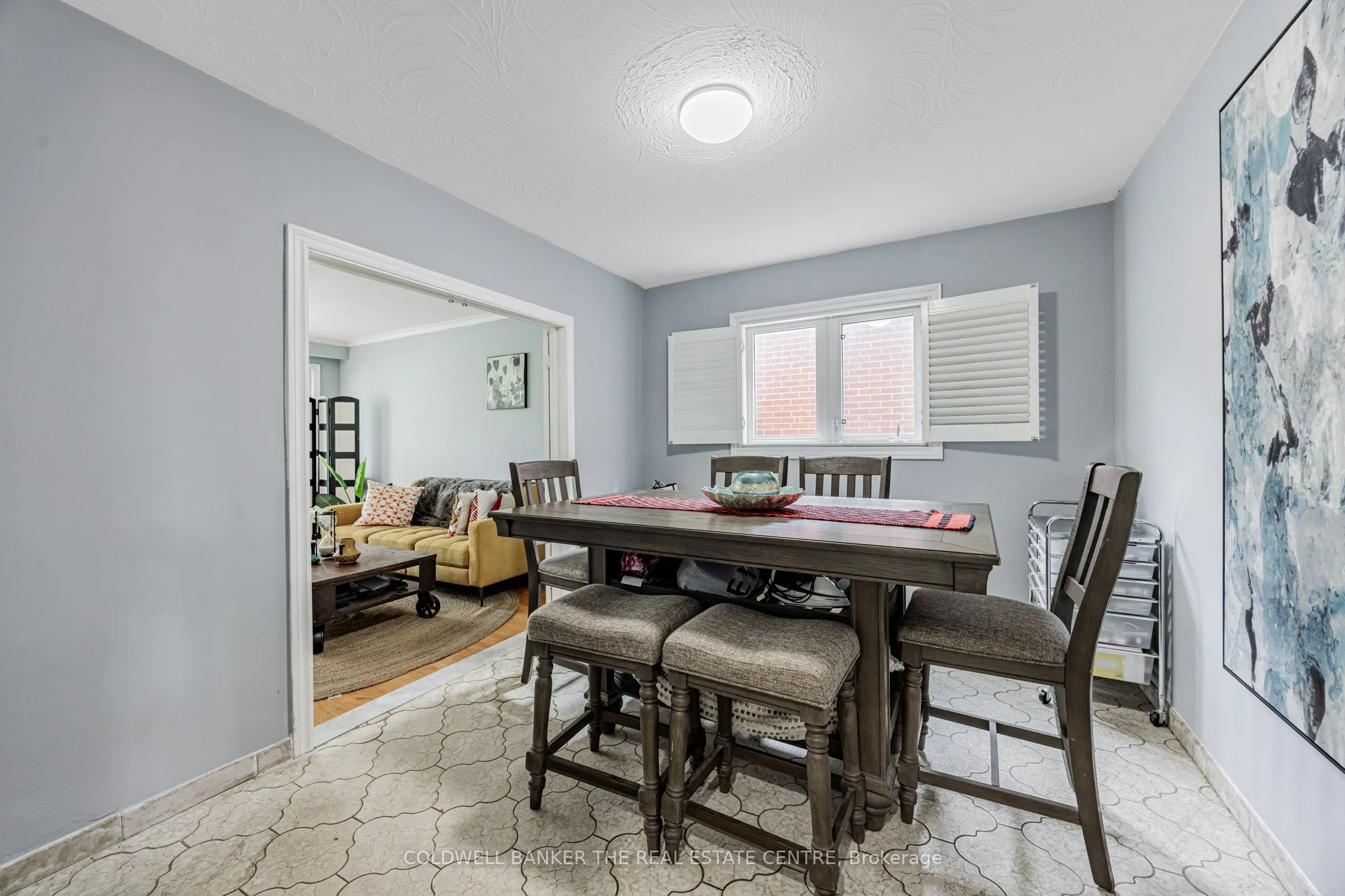 64 Winter Avenue