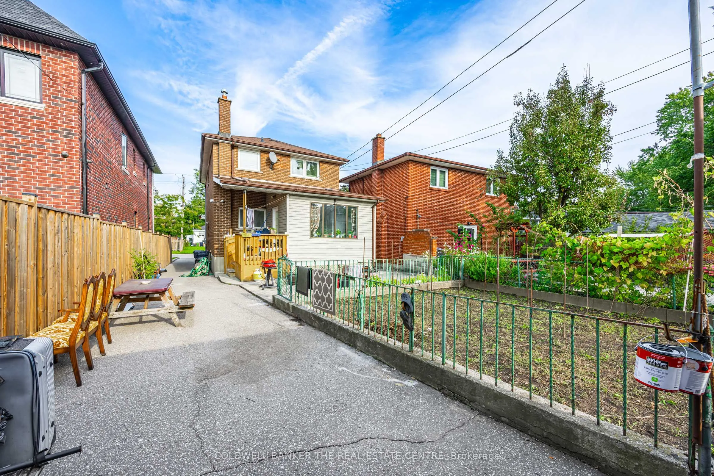 64 Winter Avenue