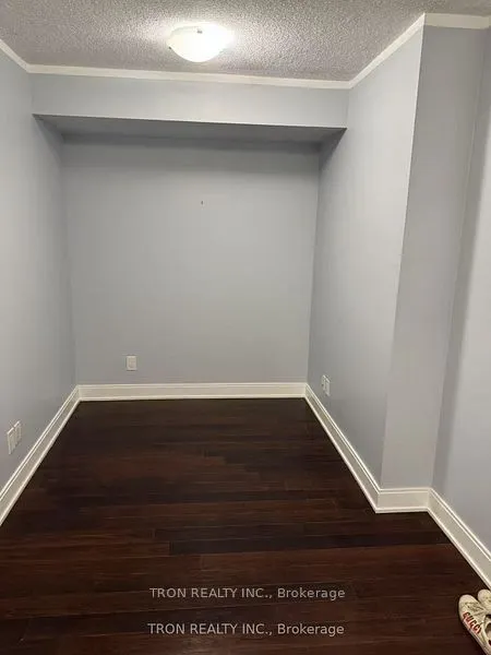 125 Village Green Square, #3102
