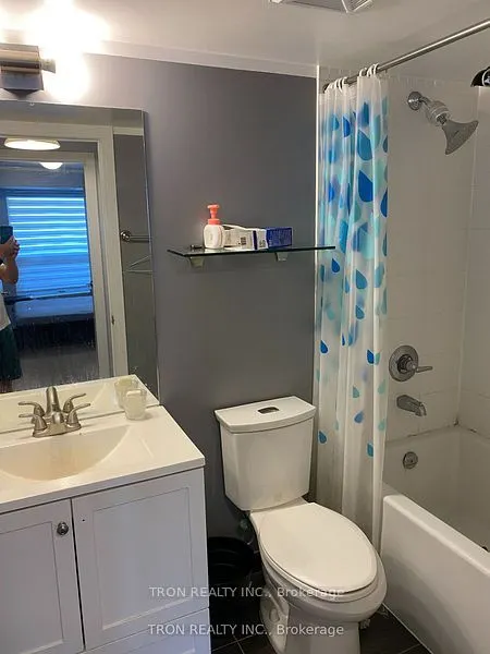 125 Village Green Square, #3102