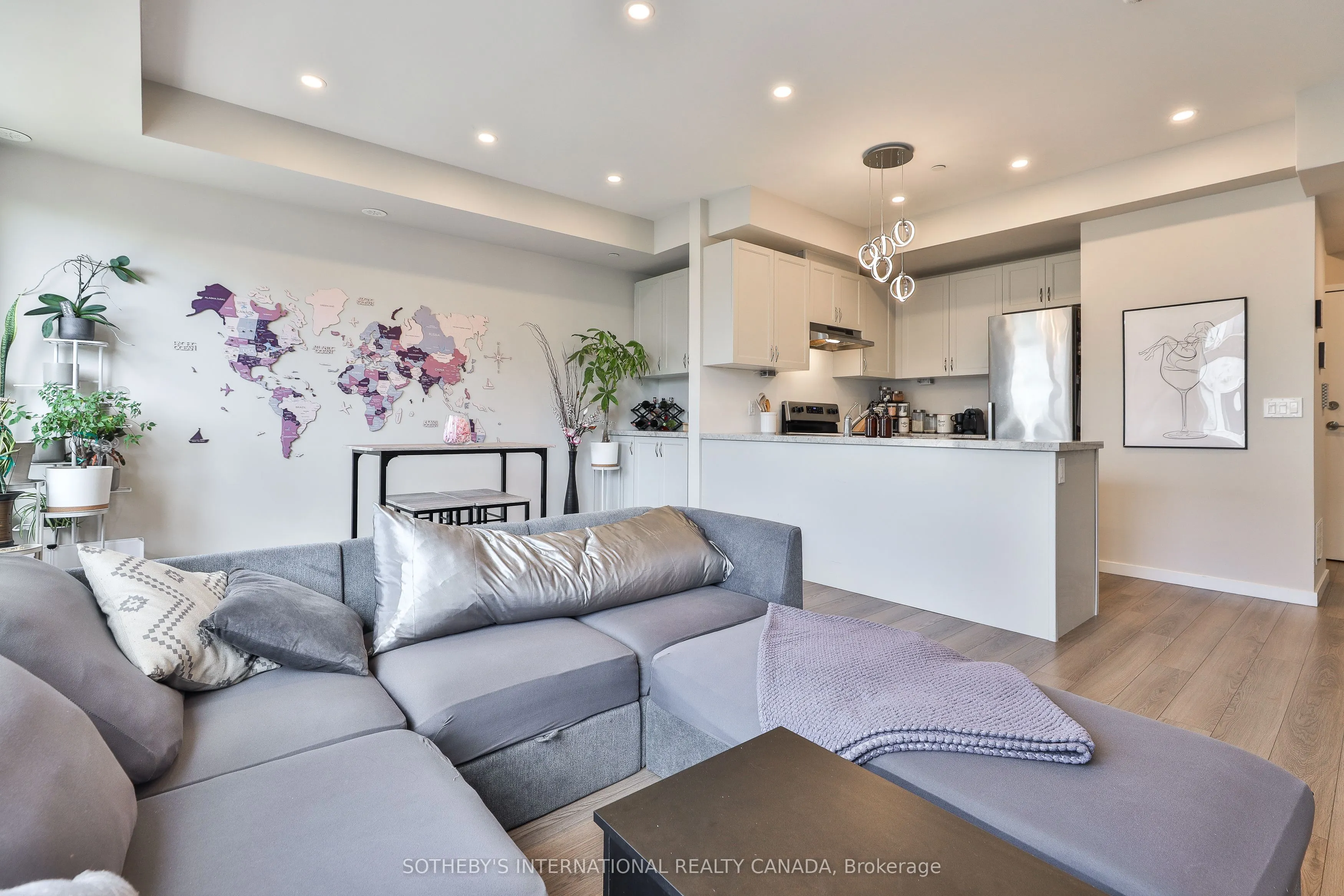 1711 Pure Springs Boulevard, #417