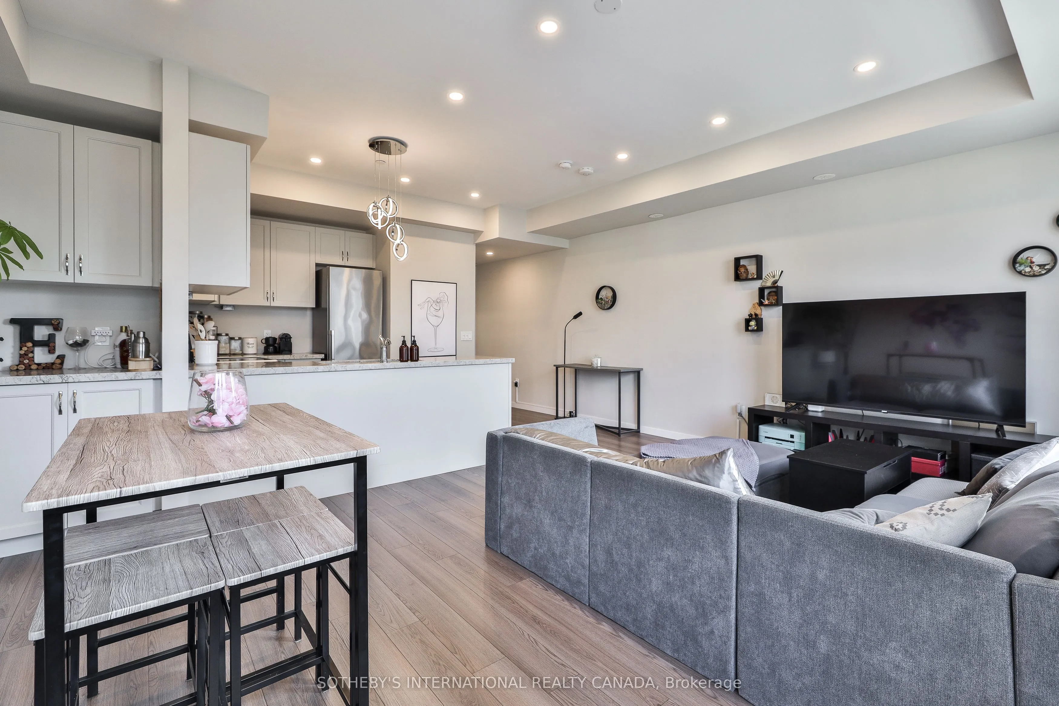 1711 Pure Springs Boulevard, #417