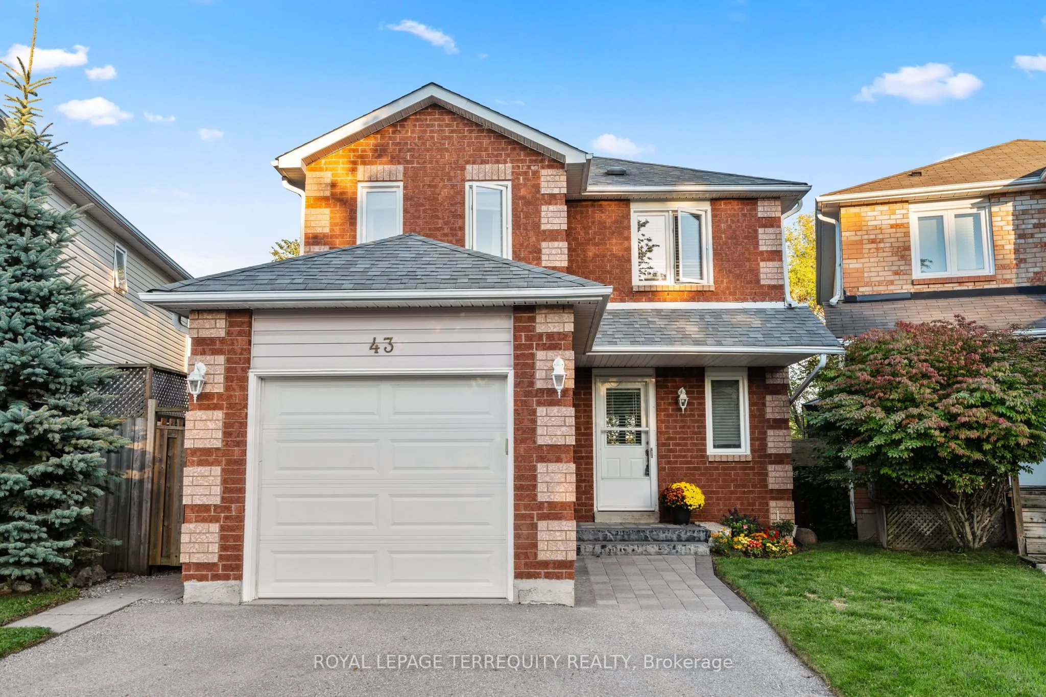 43 Champine Square