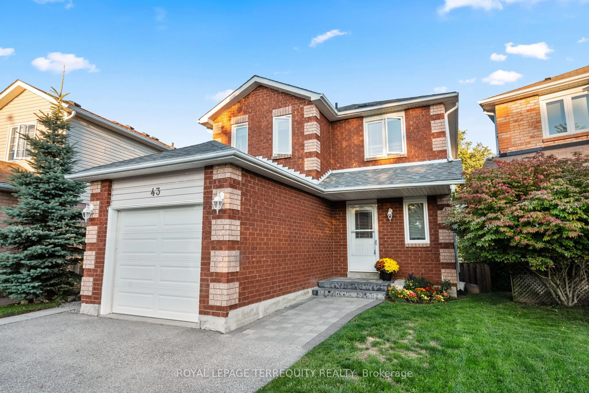 43 Champine Square