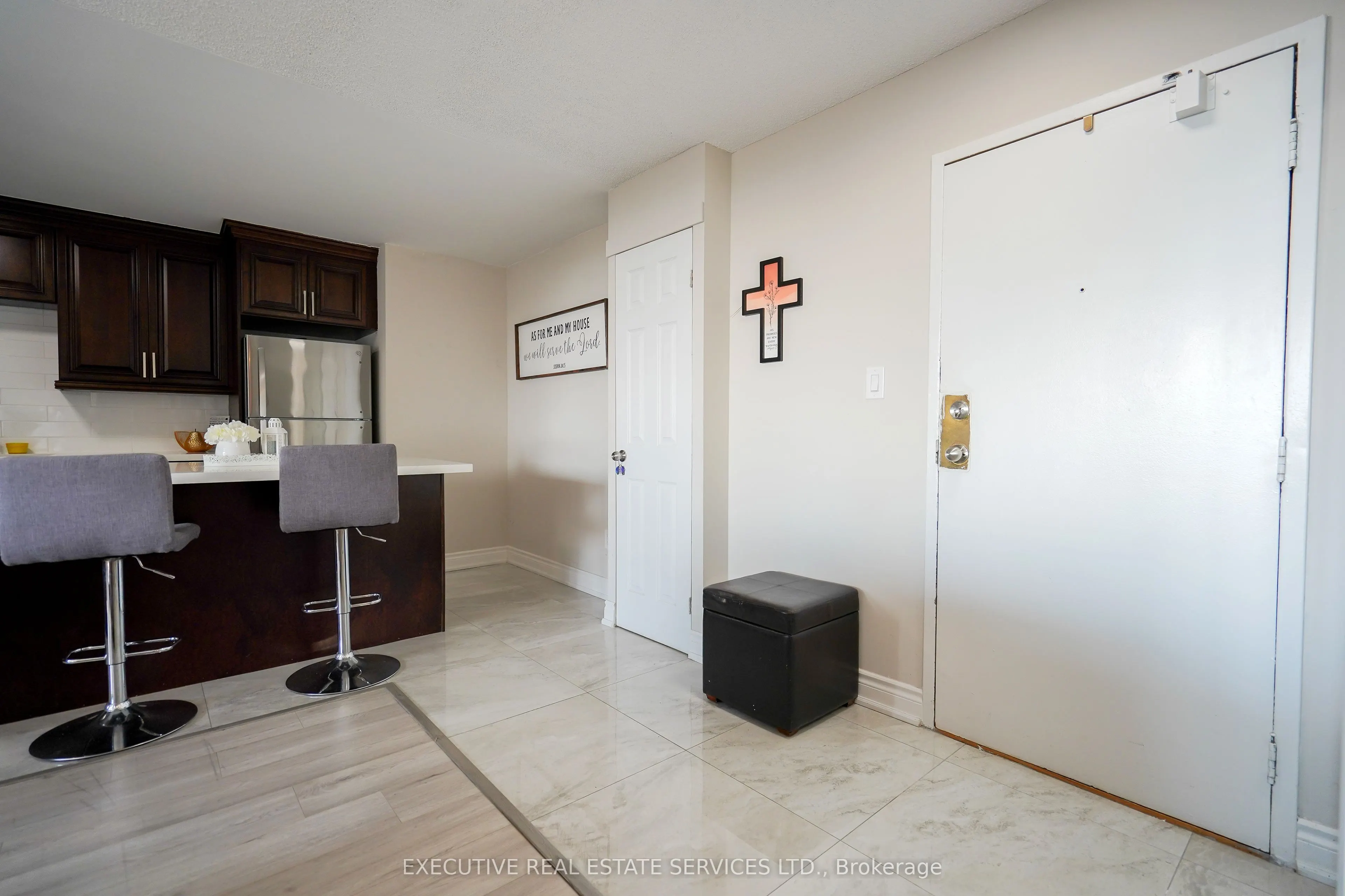 100 Wingarden Court, #605