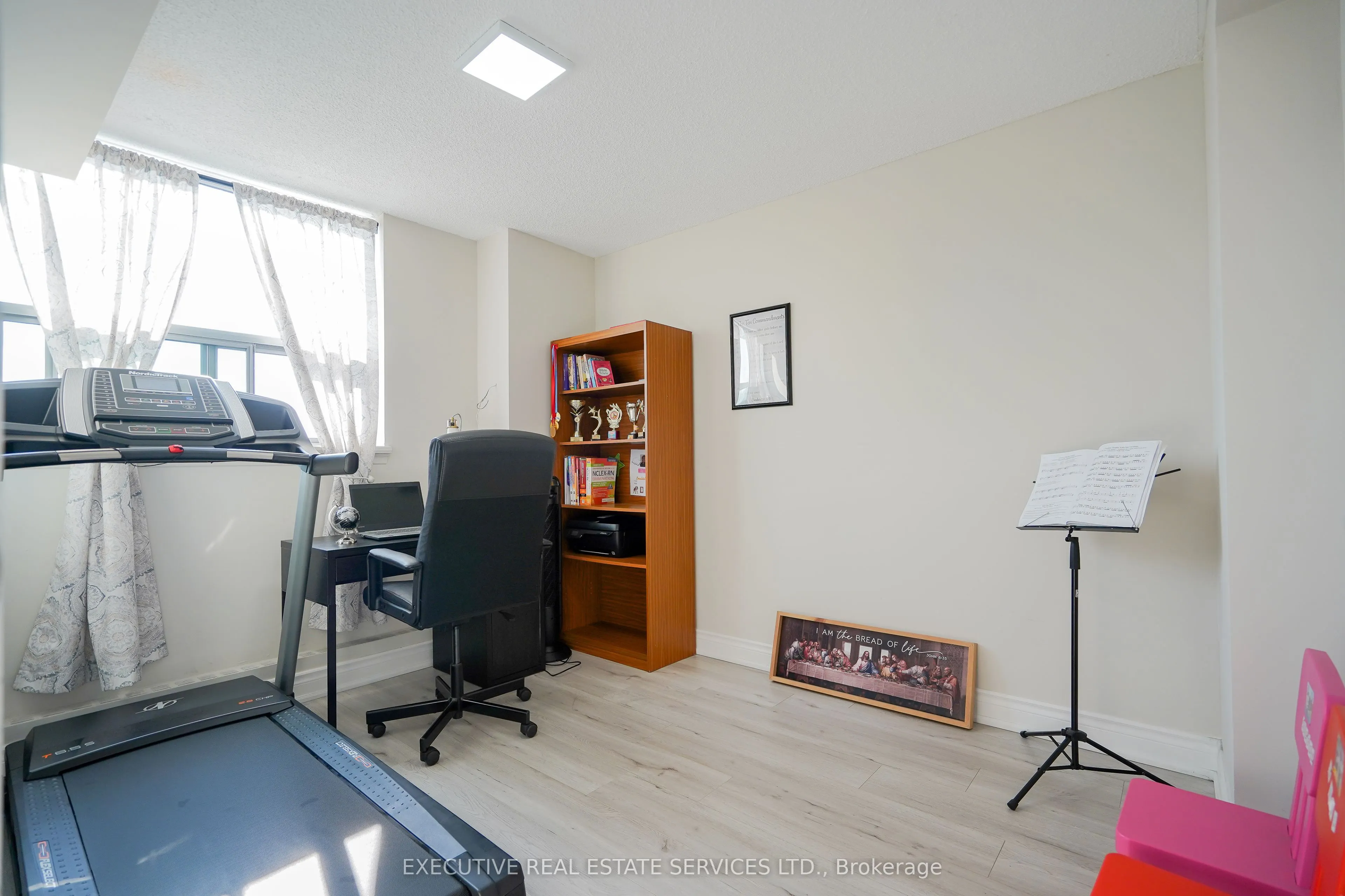 100 Wingarden Court, #605