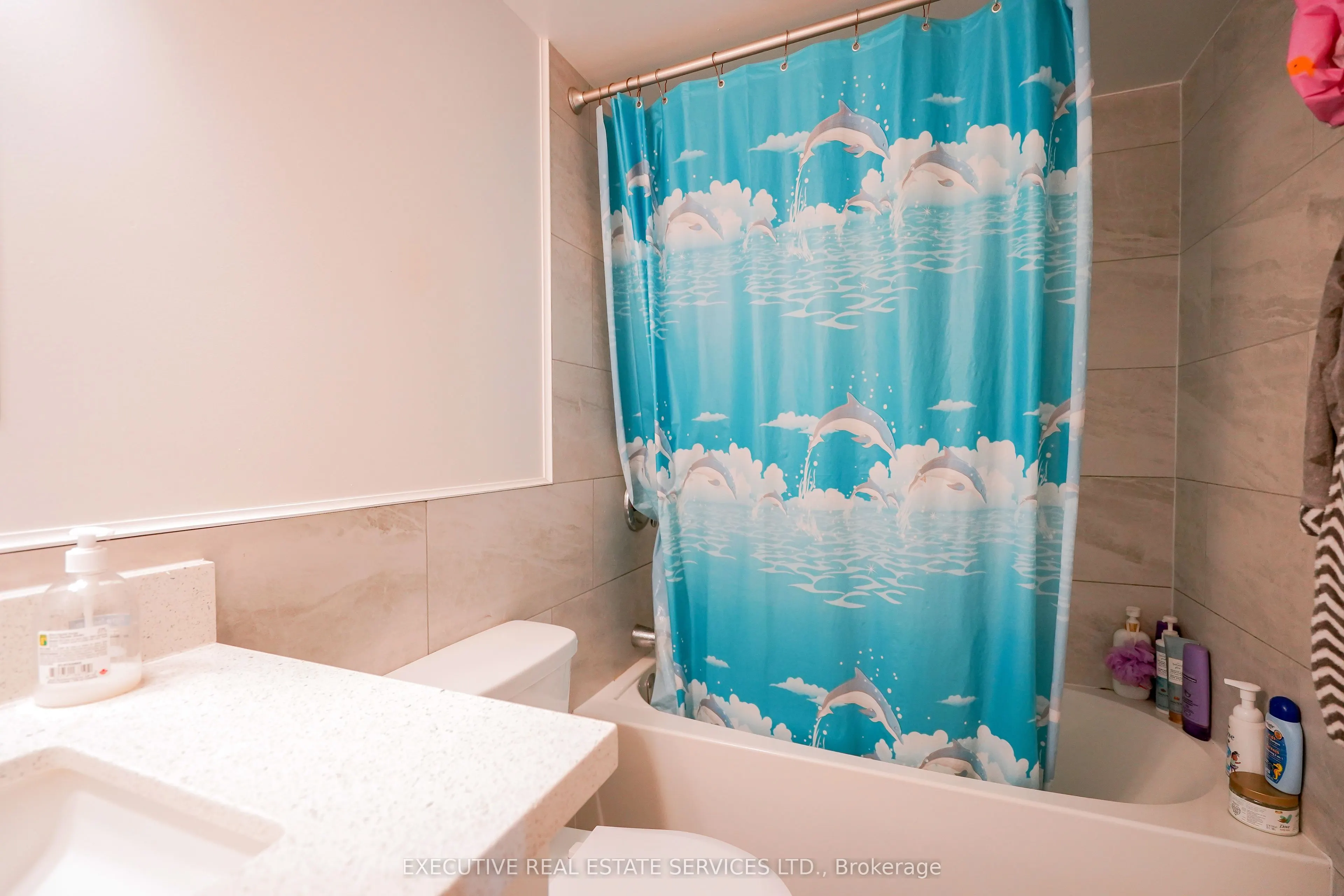 100 Wingarden Court, #605