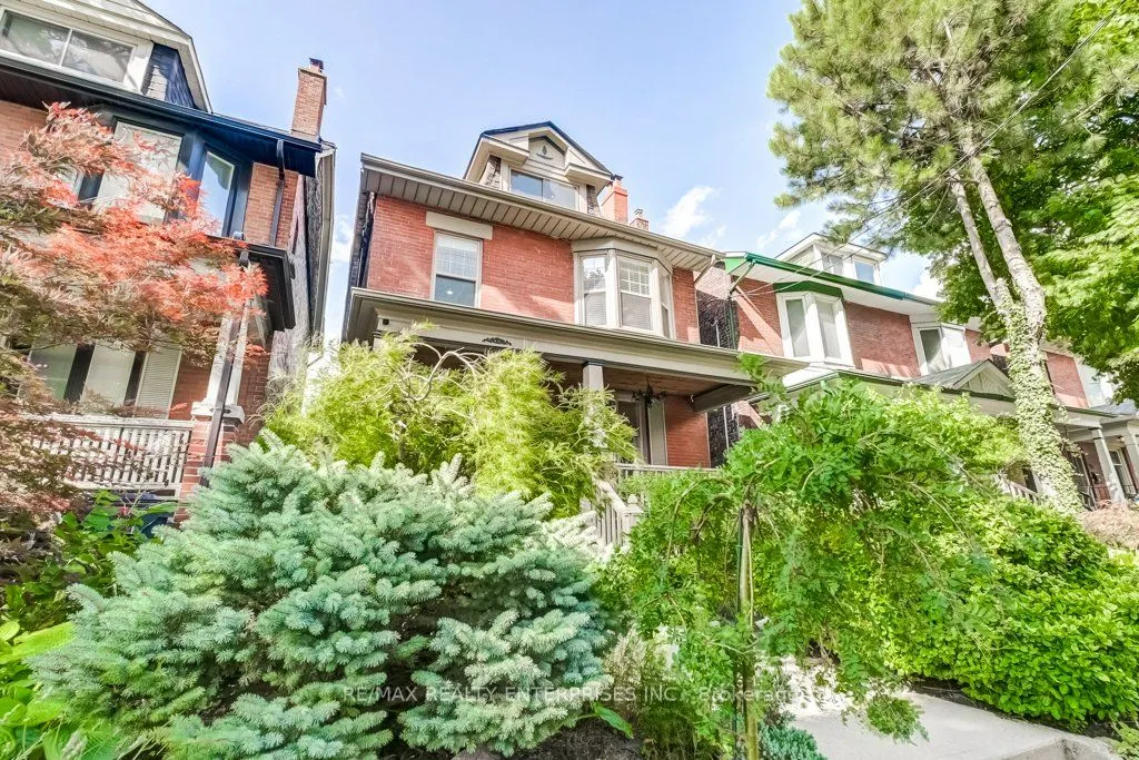 8 Wolfrey Avenue
