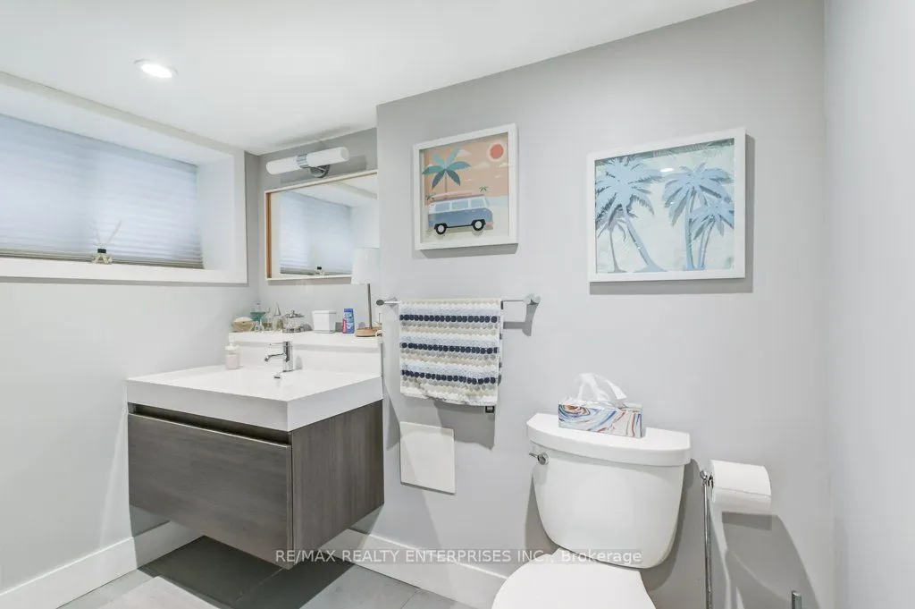 8 Wolfrey Avenue