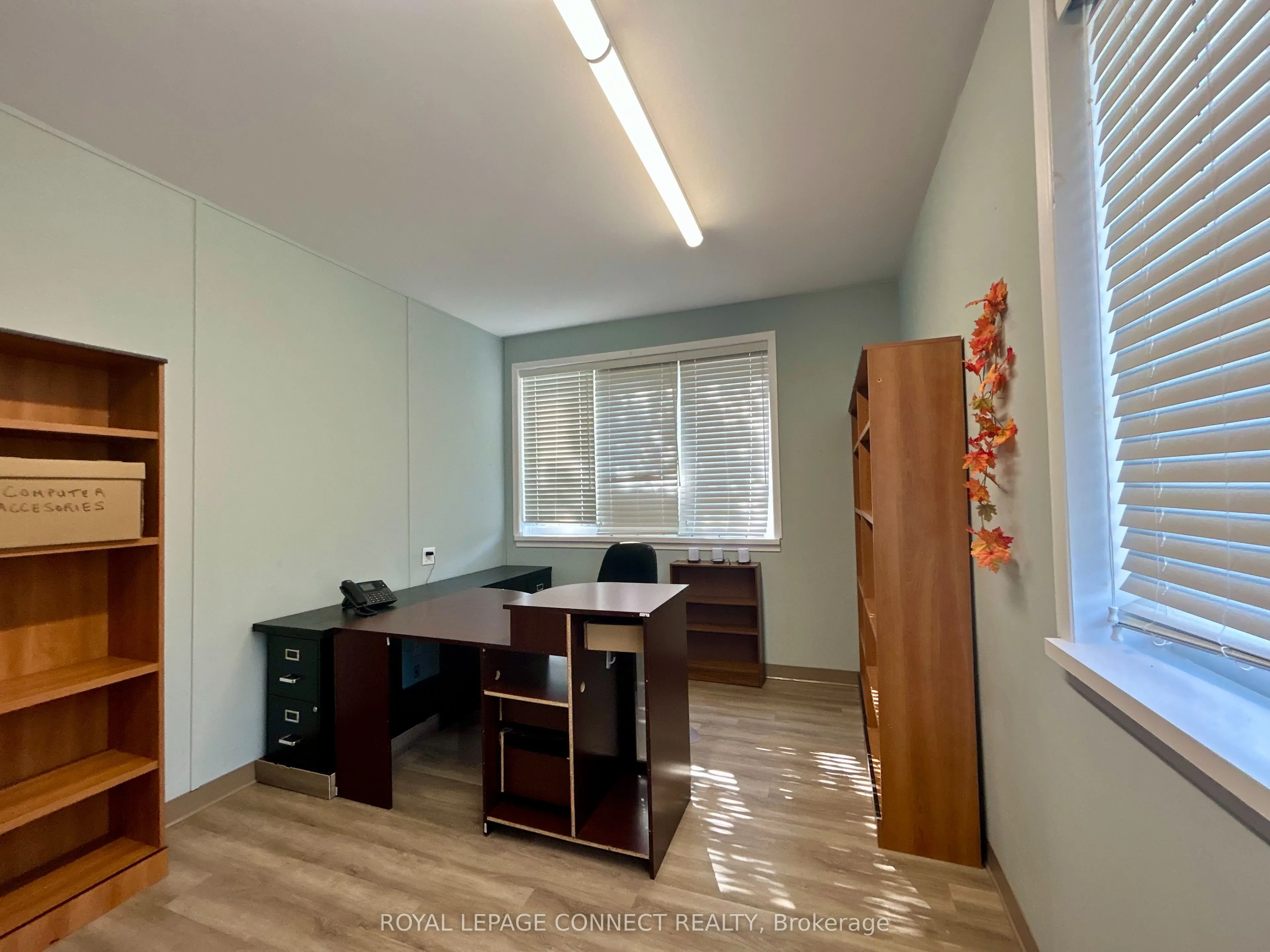 676 Simcoe Street N, #lower, off