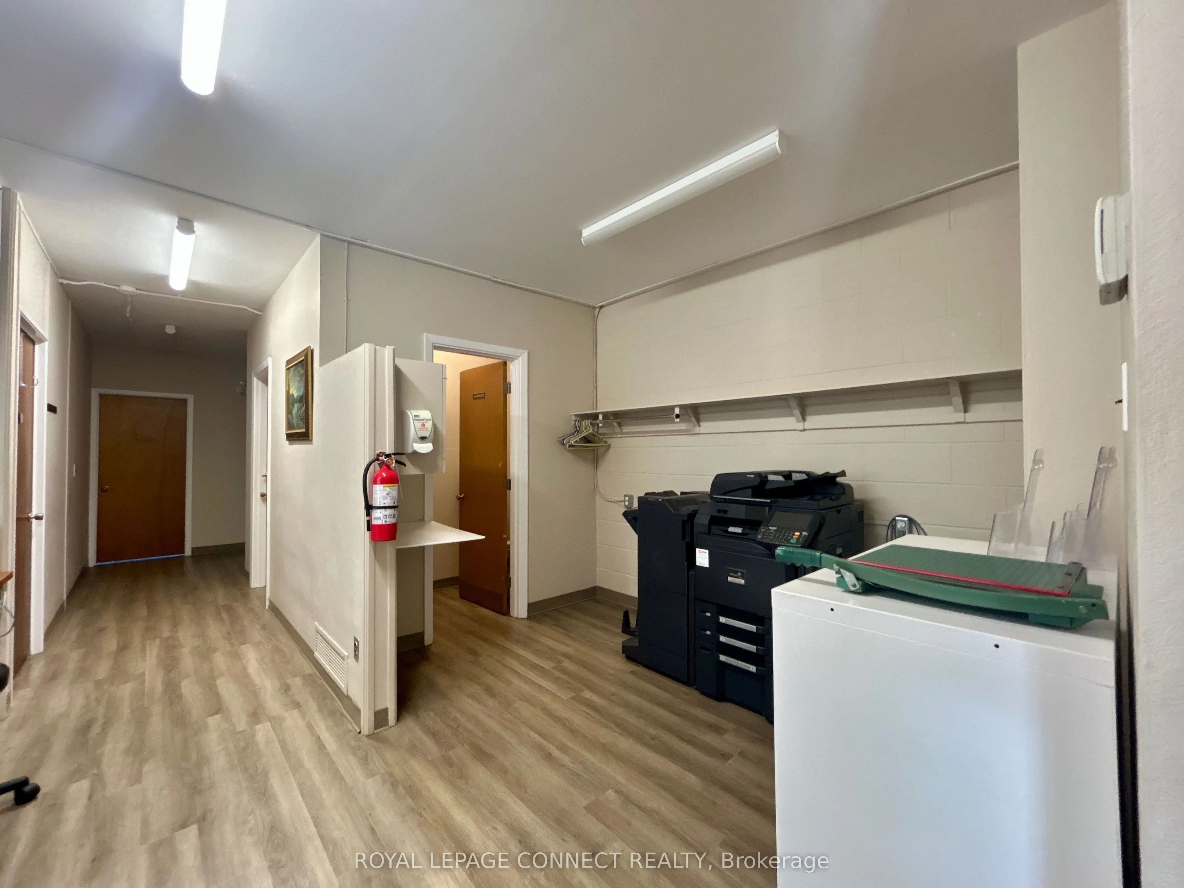 676 Simcoe Street N, #lower, off