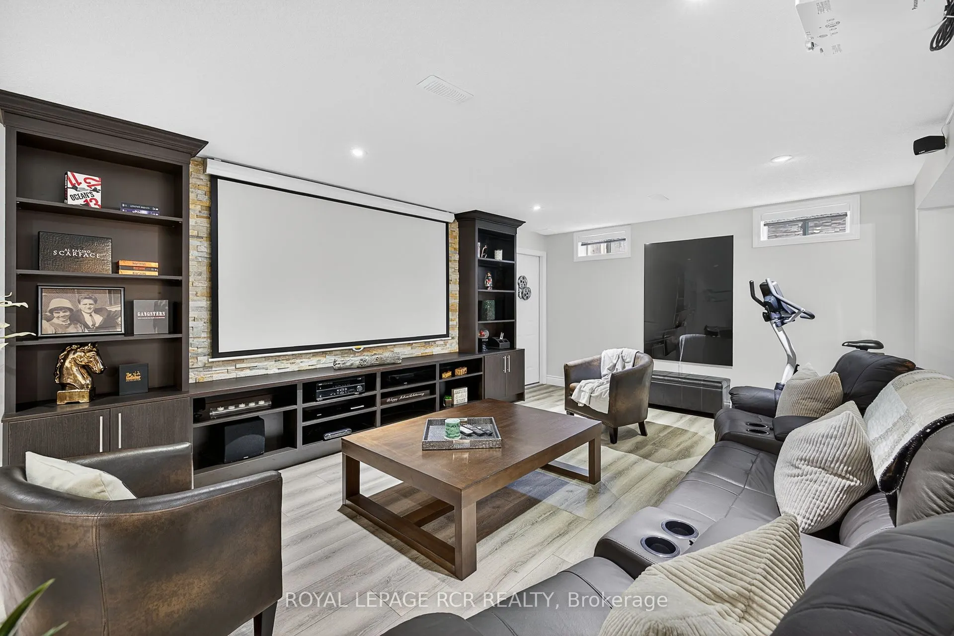 21 Corvinelli Drive