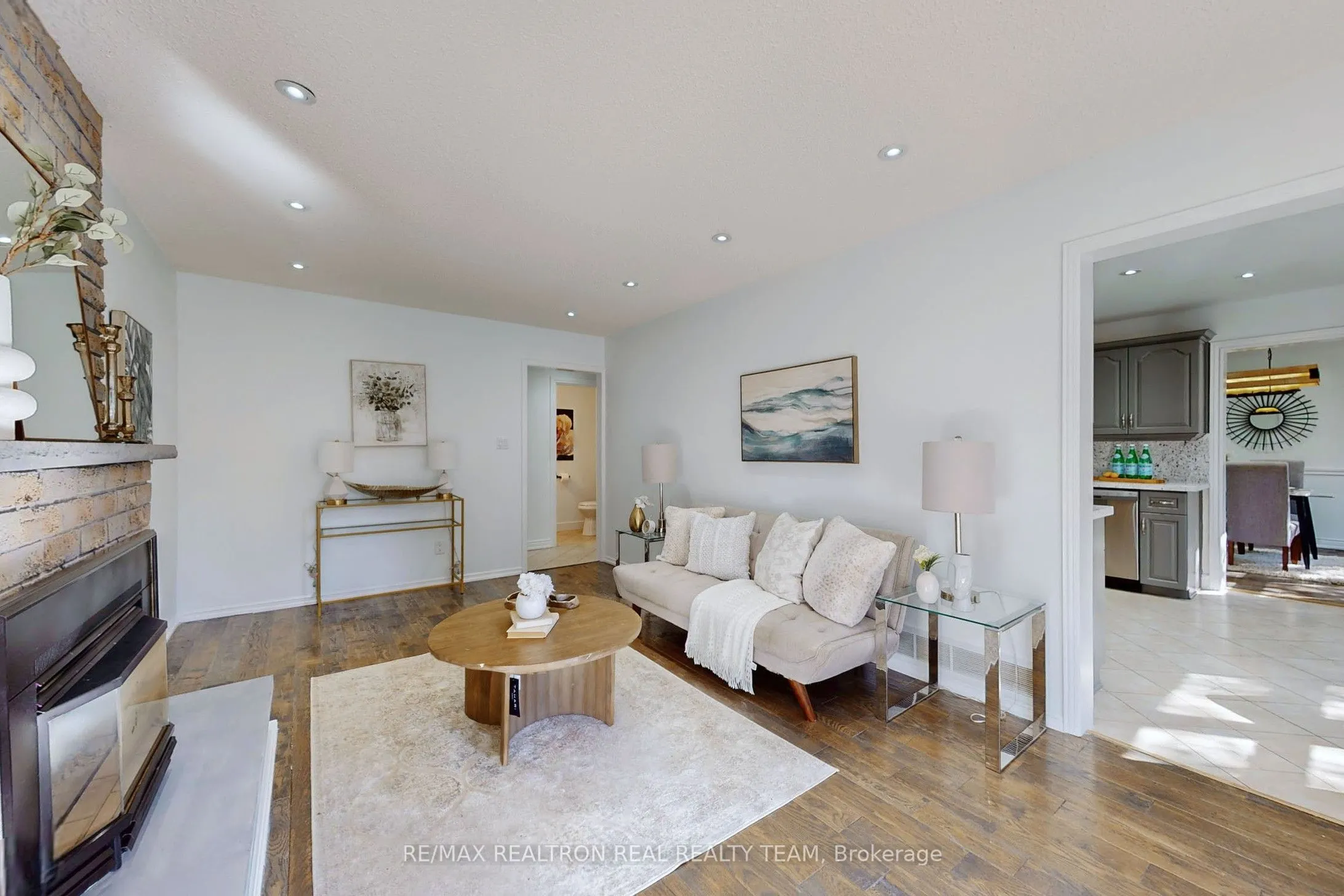 345 Regal Briar Street