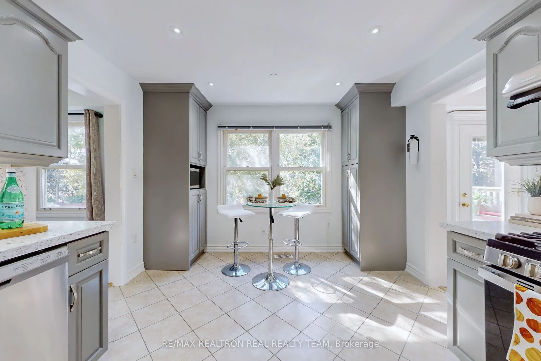 345 Regal Briar Street