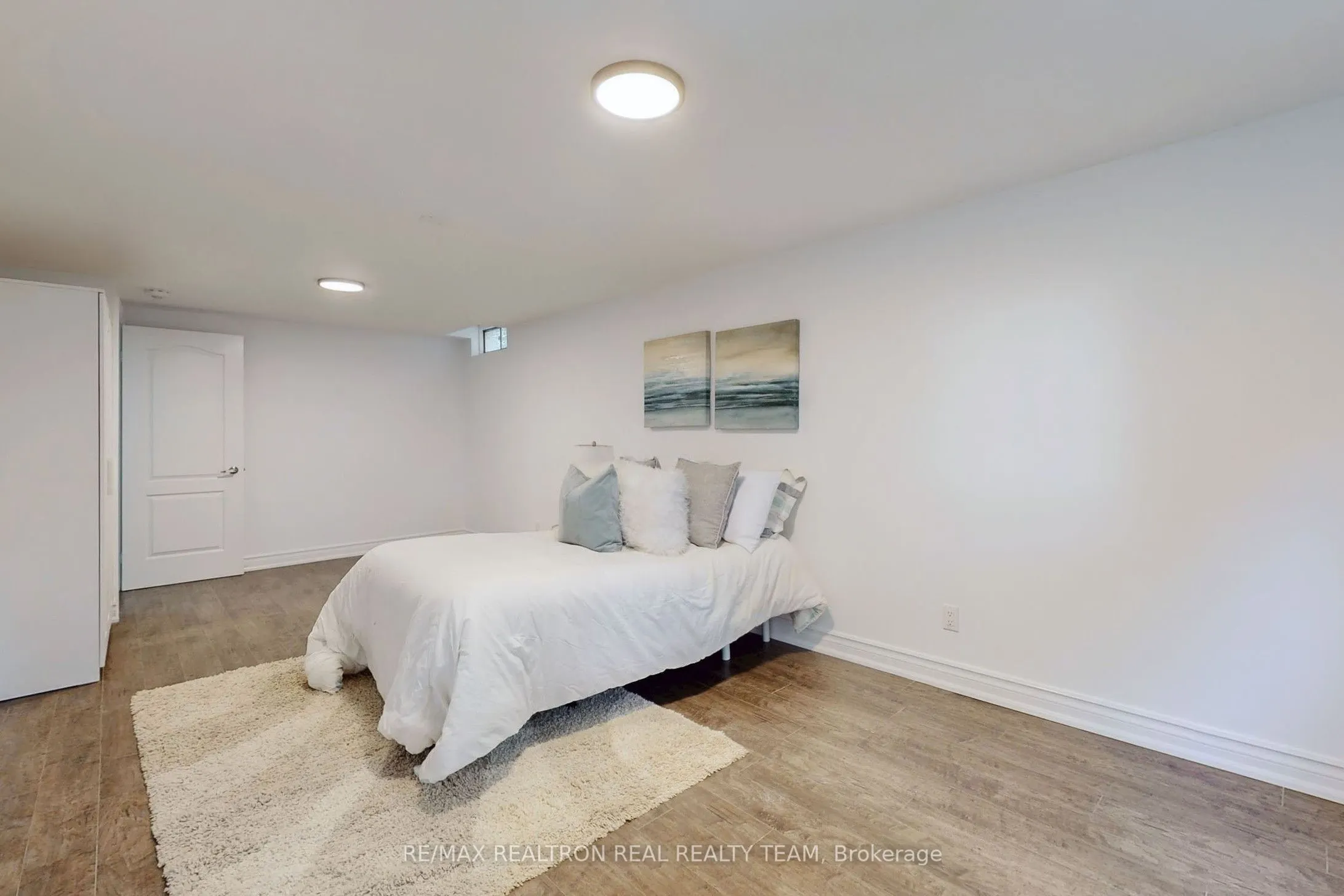 345 Regal Briar Street